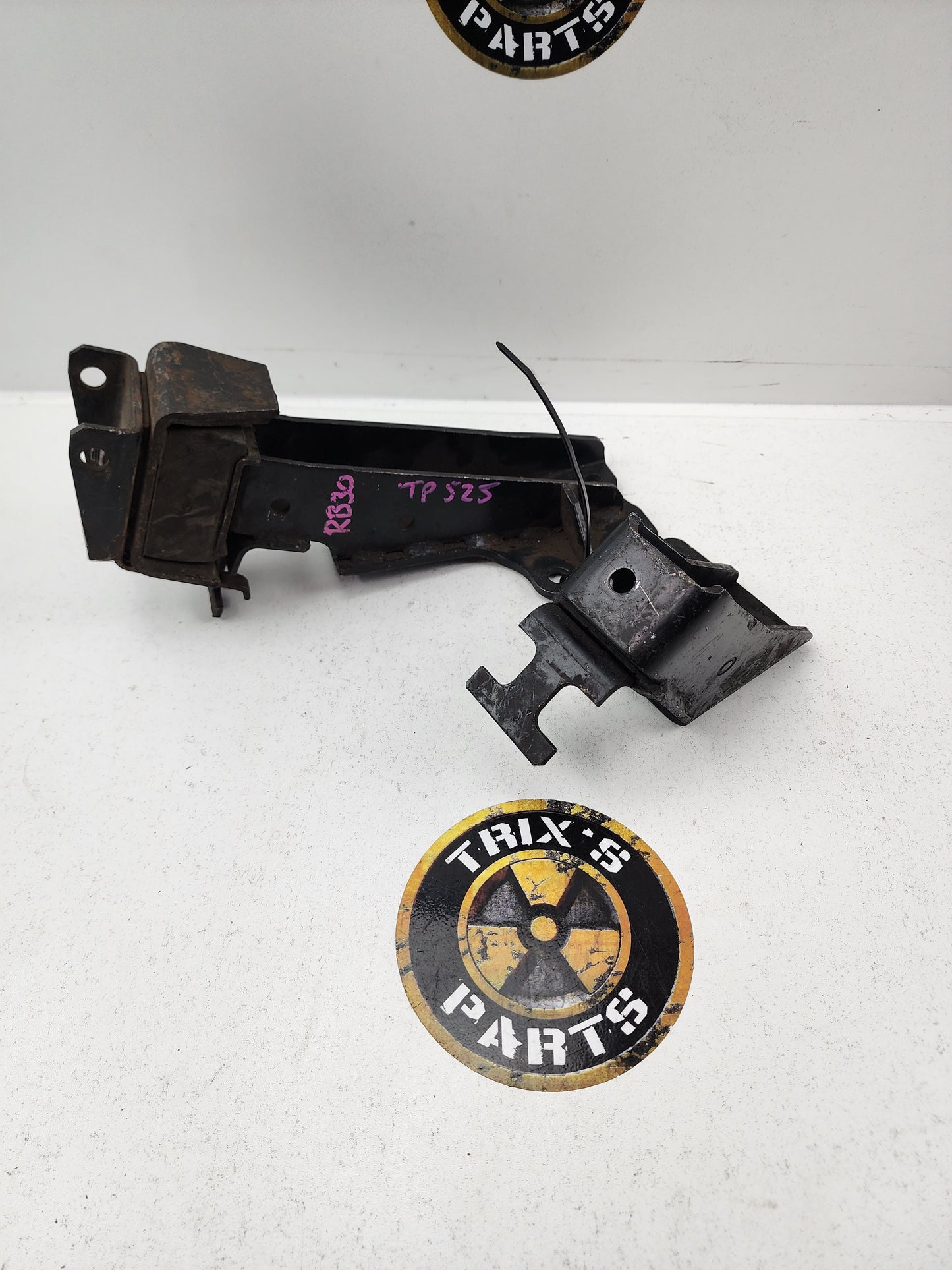 Standard RB30 Engine Mount Bracket