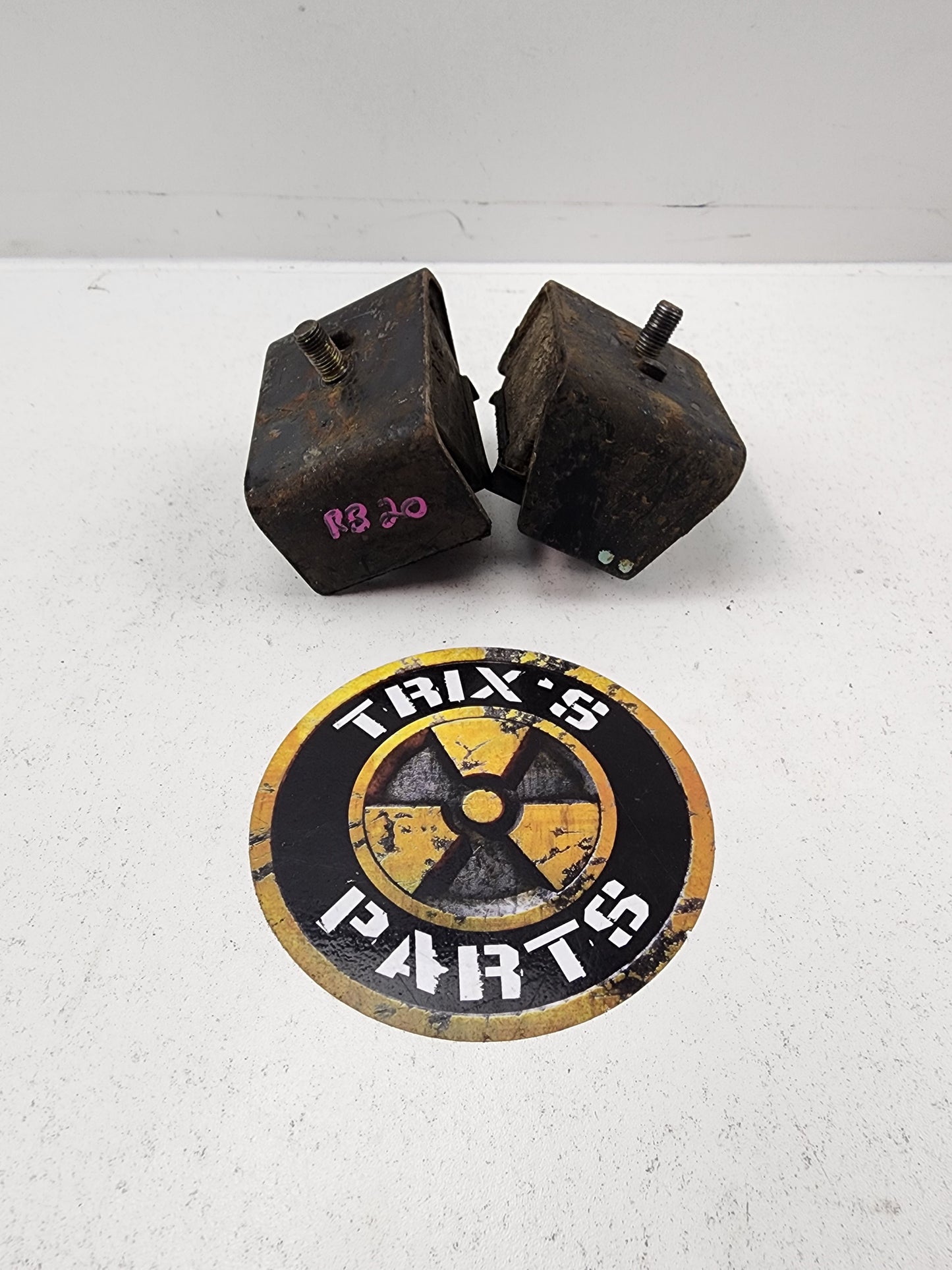 Standard RB20/RB25DE Engine Mount Pair