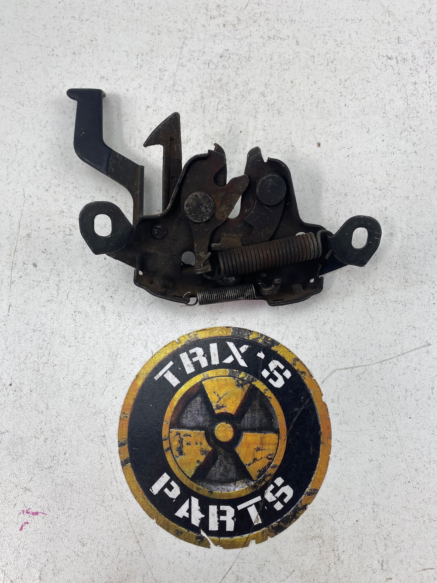 C34 stagea bonnet latch