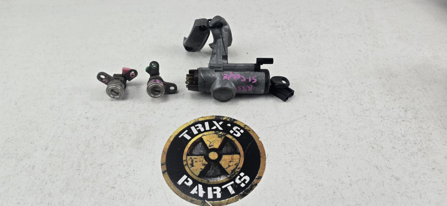R33 Ignition Barrel and Locks and Key