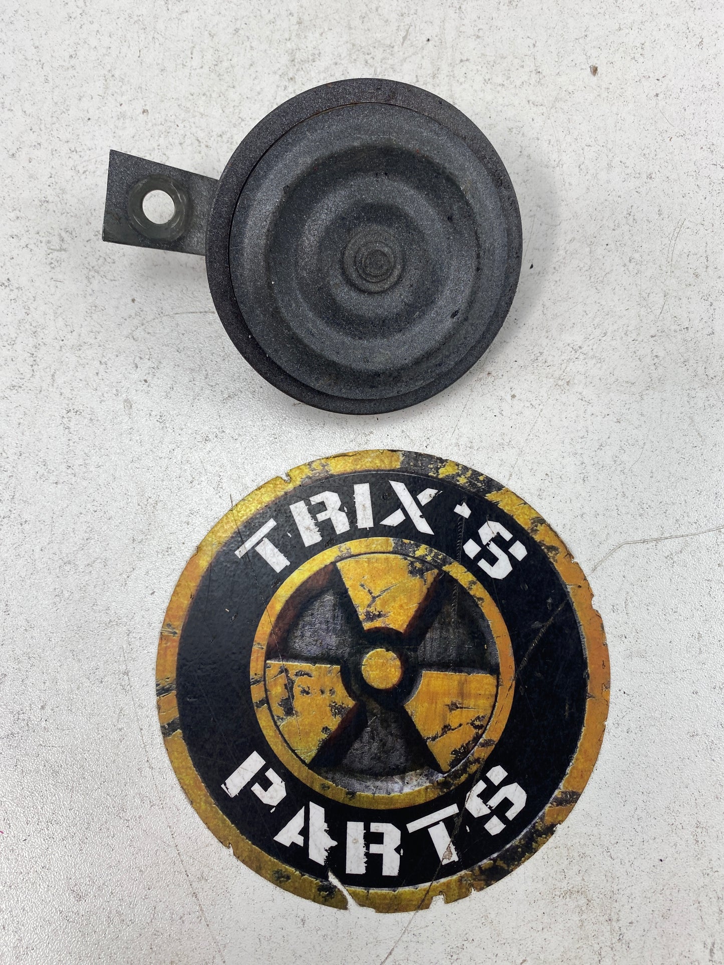 R33 Skyline OEM horn