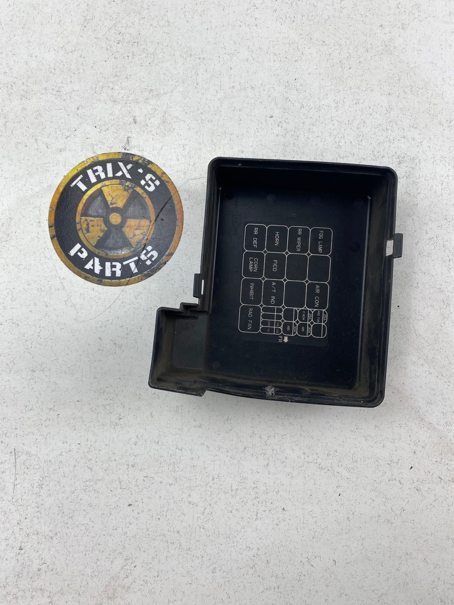 R33 Skyline Engine Bay Fuse Box Lid