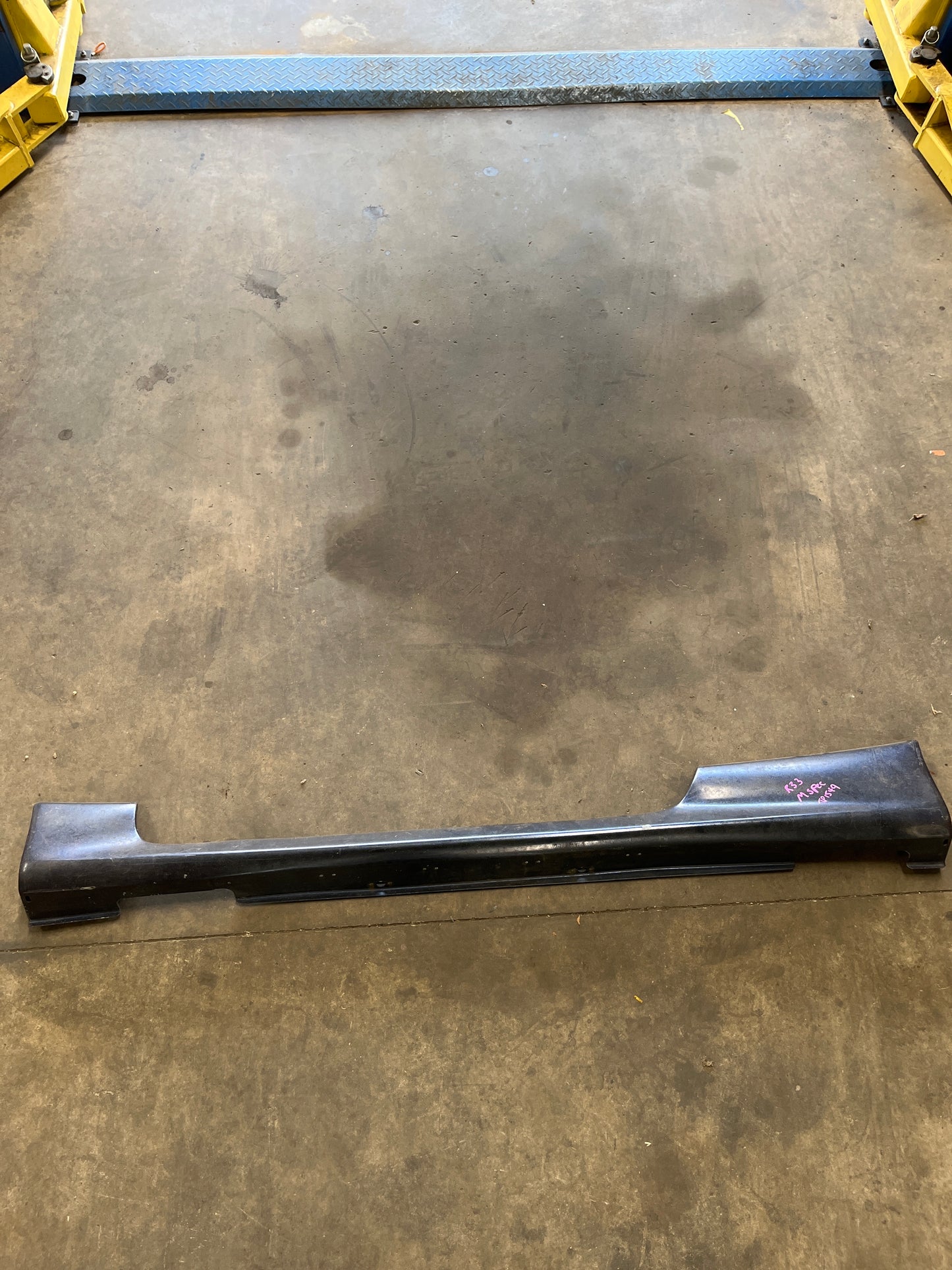 Standard R33 Mspec Coupe, Stock Single Side Skirt Passenger Side