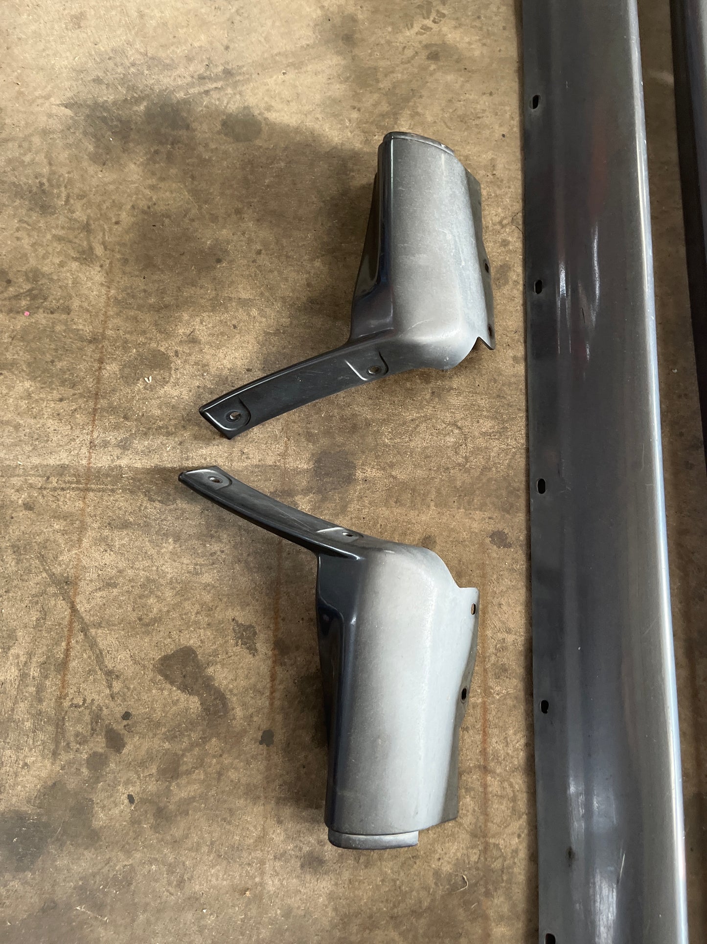 Standard Nissan R32 GTR Skyline 2PC Plastic Side Skirts Pair