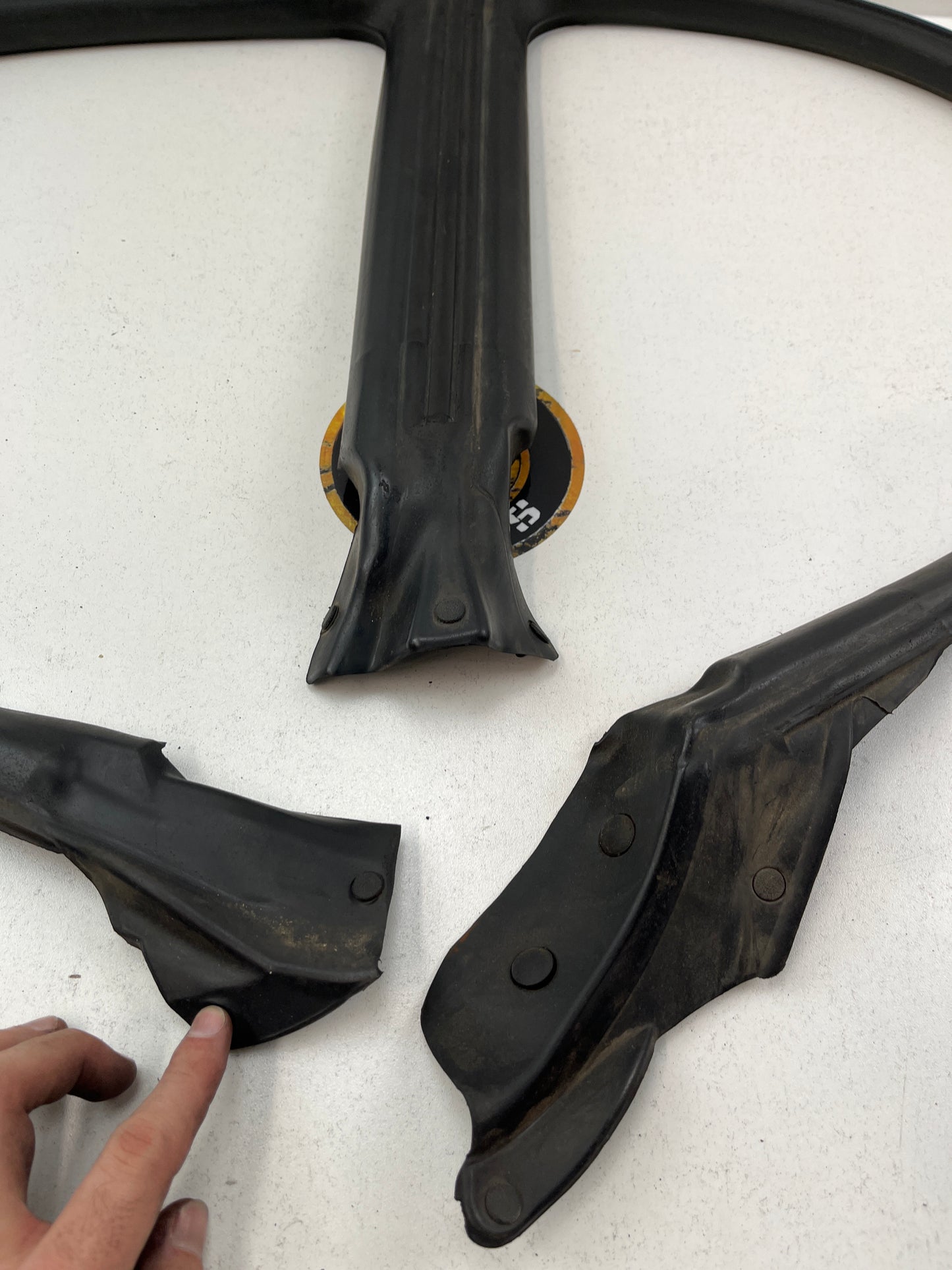 Used Rubber B Pillar Passenger Side Door Seal For C34 Stagea