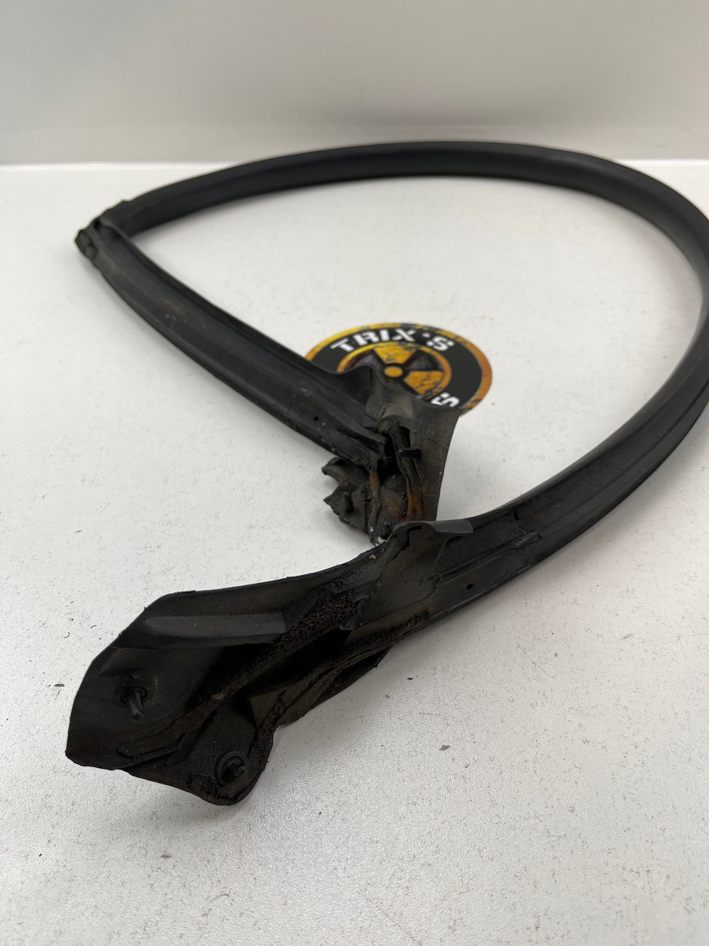 Used Passenger Side Door Rubber For R33 Skyline