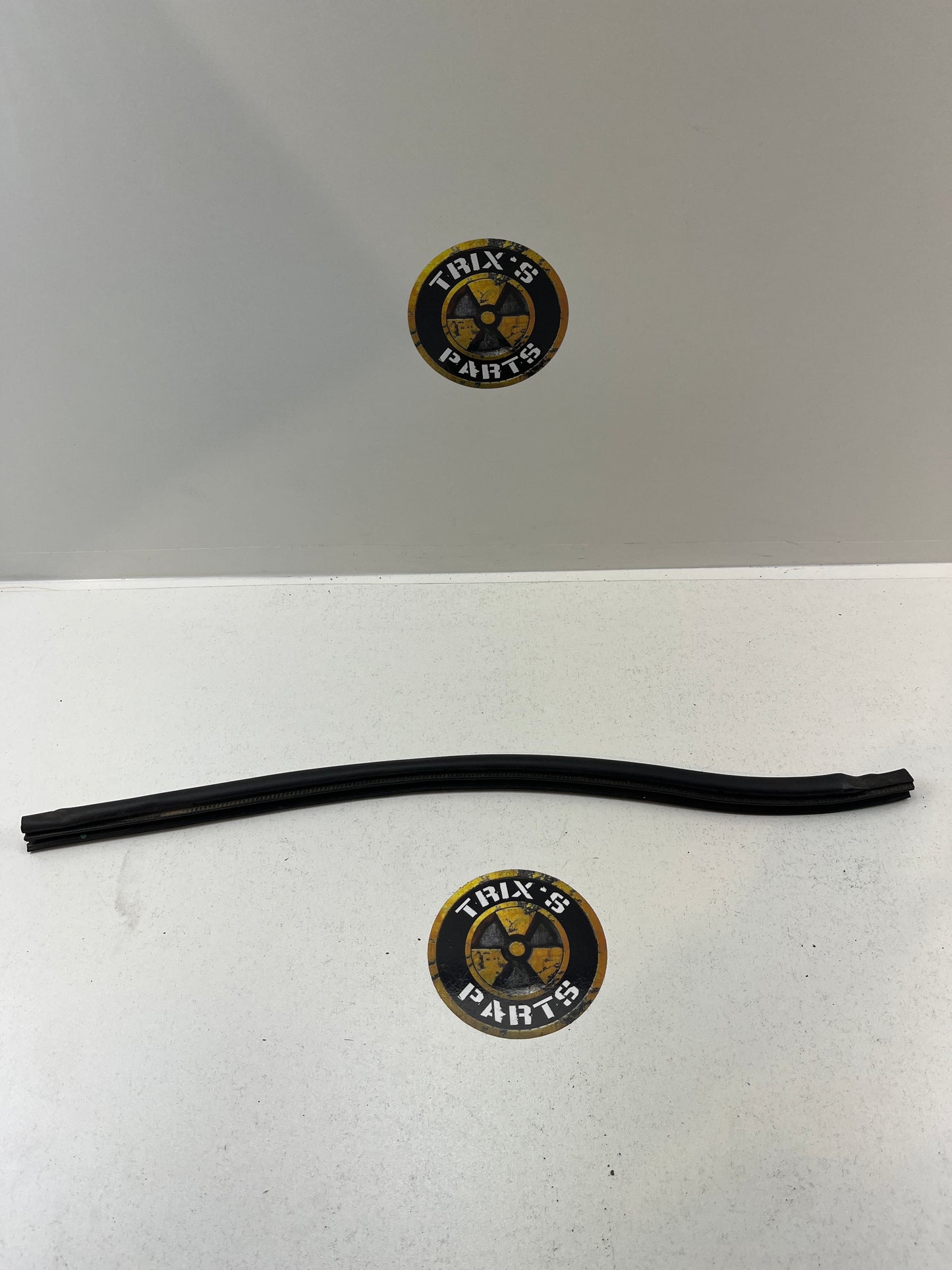 Used Rubber And Pinch Mould - Green Dot Door Seal For C34 Stagea