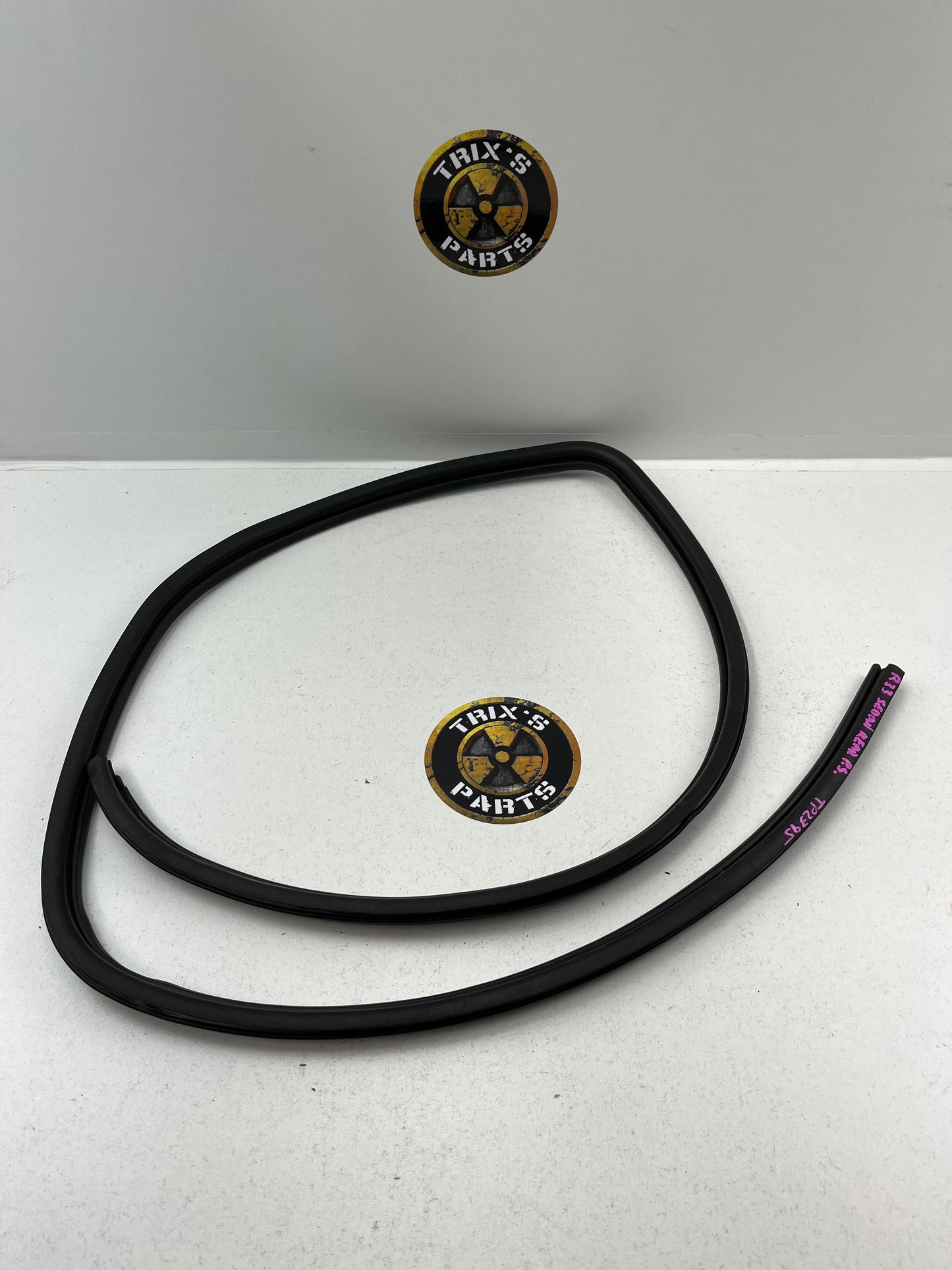 Used Rubber And Pinch Mould - Rear Passenger Side Door Seal (Split) For R33 Skyline Sedan