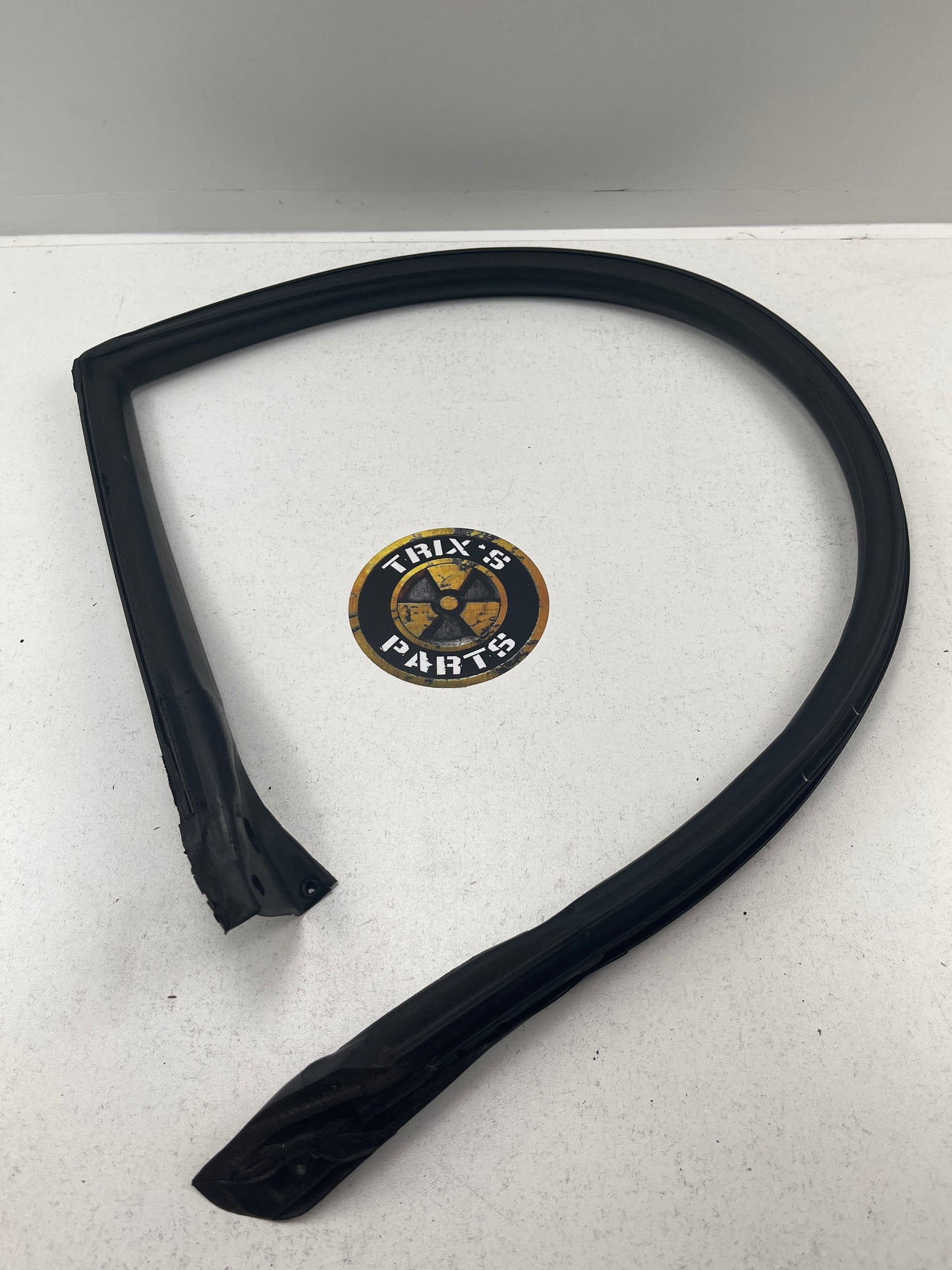 Used Driver Side Door Rubber For R32 Skyline Coupe