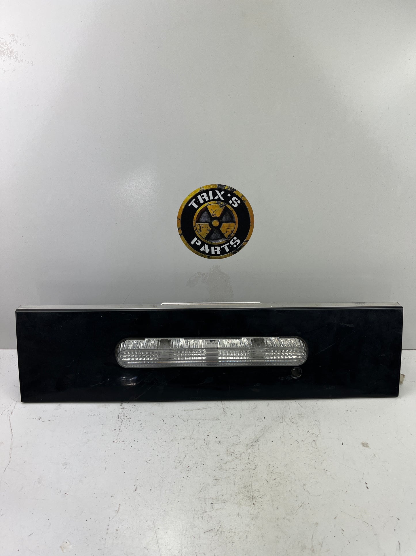 Taillight Pair and Centre Garnish (Ferrari Style) 300ZX 2+0 Slick