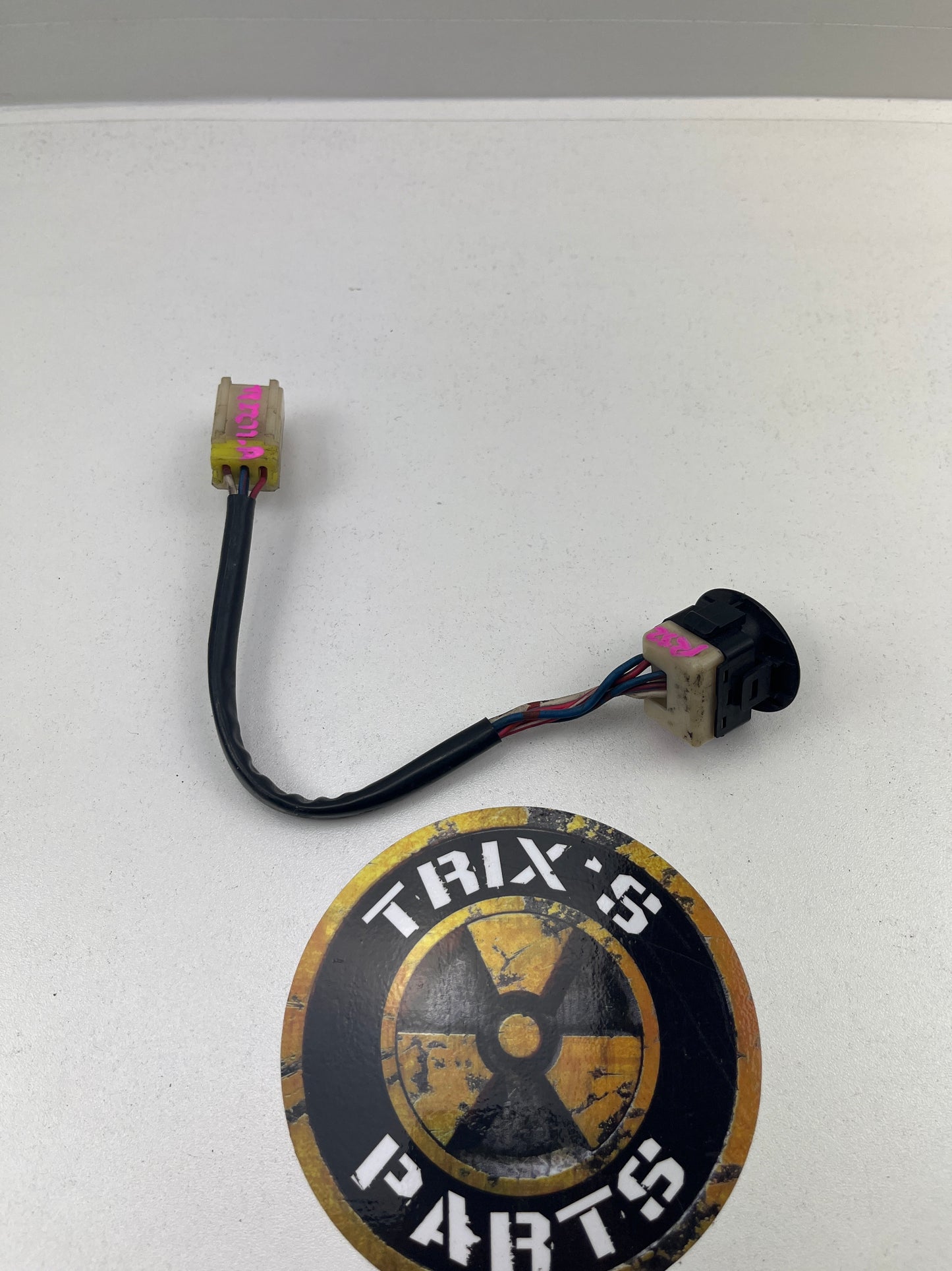 R32 Front Window Switch, Plug and Trim, Passenger Side, Grade A