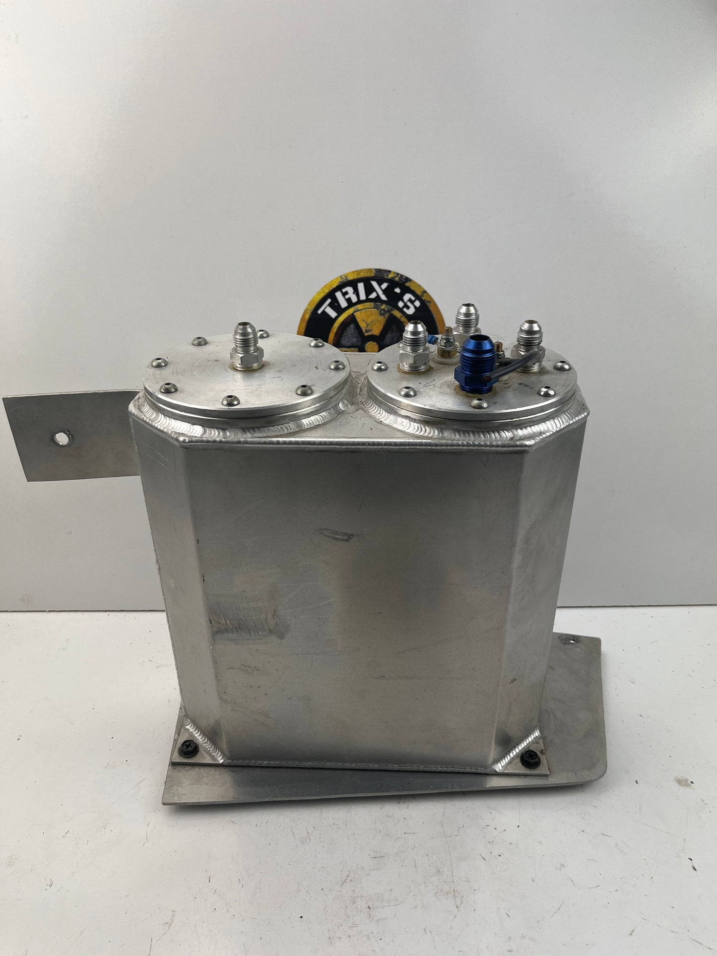 Car Shop F1 Fuel Surge Tank - With Fittings and Mounting Bracket