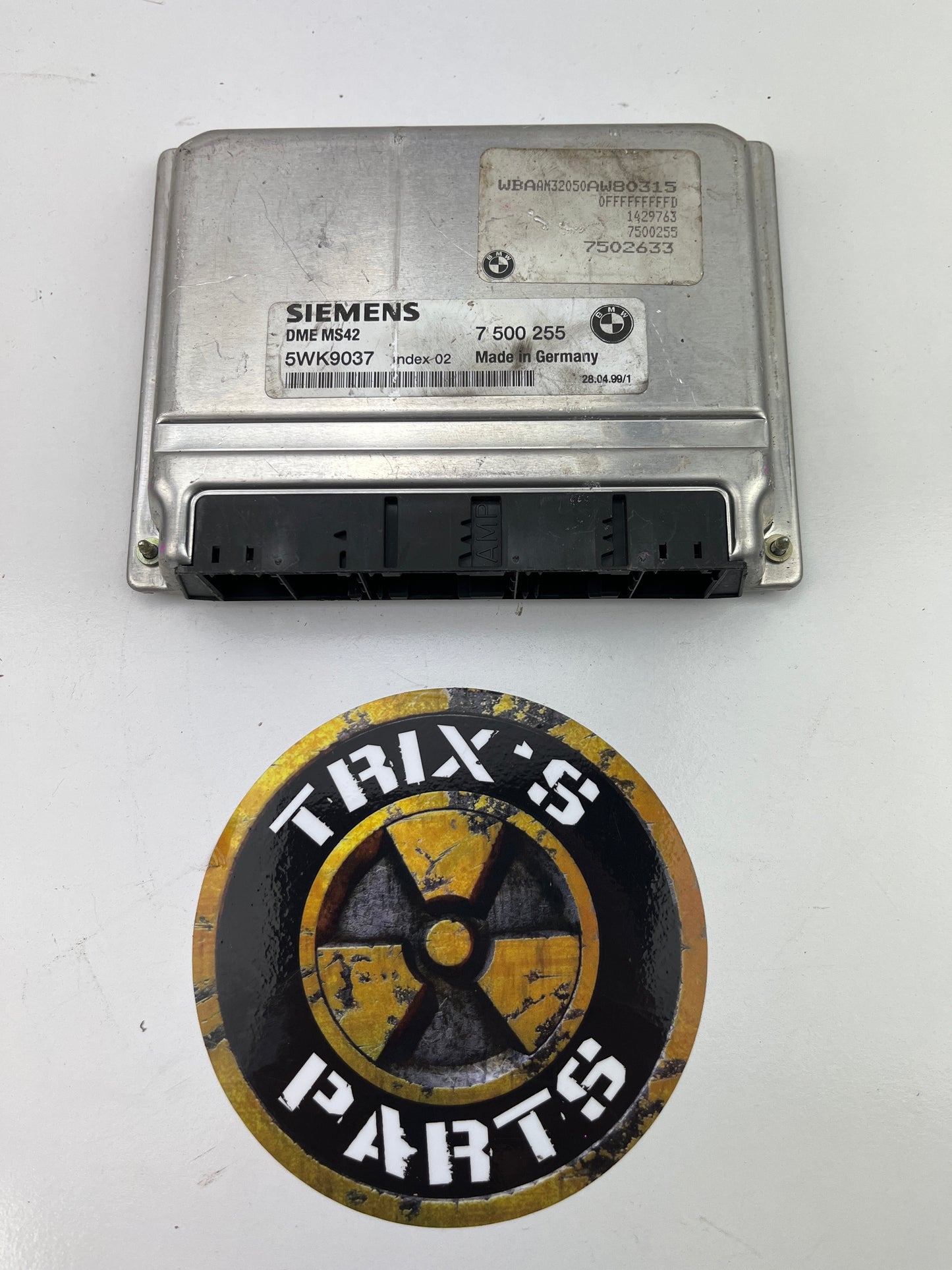 BMW 323i Standard ECU M/T 6 Cylinder