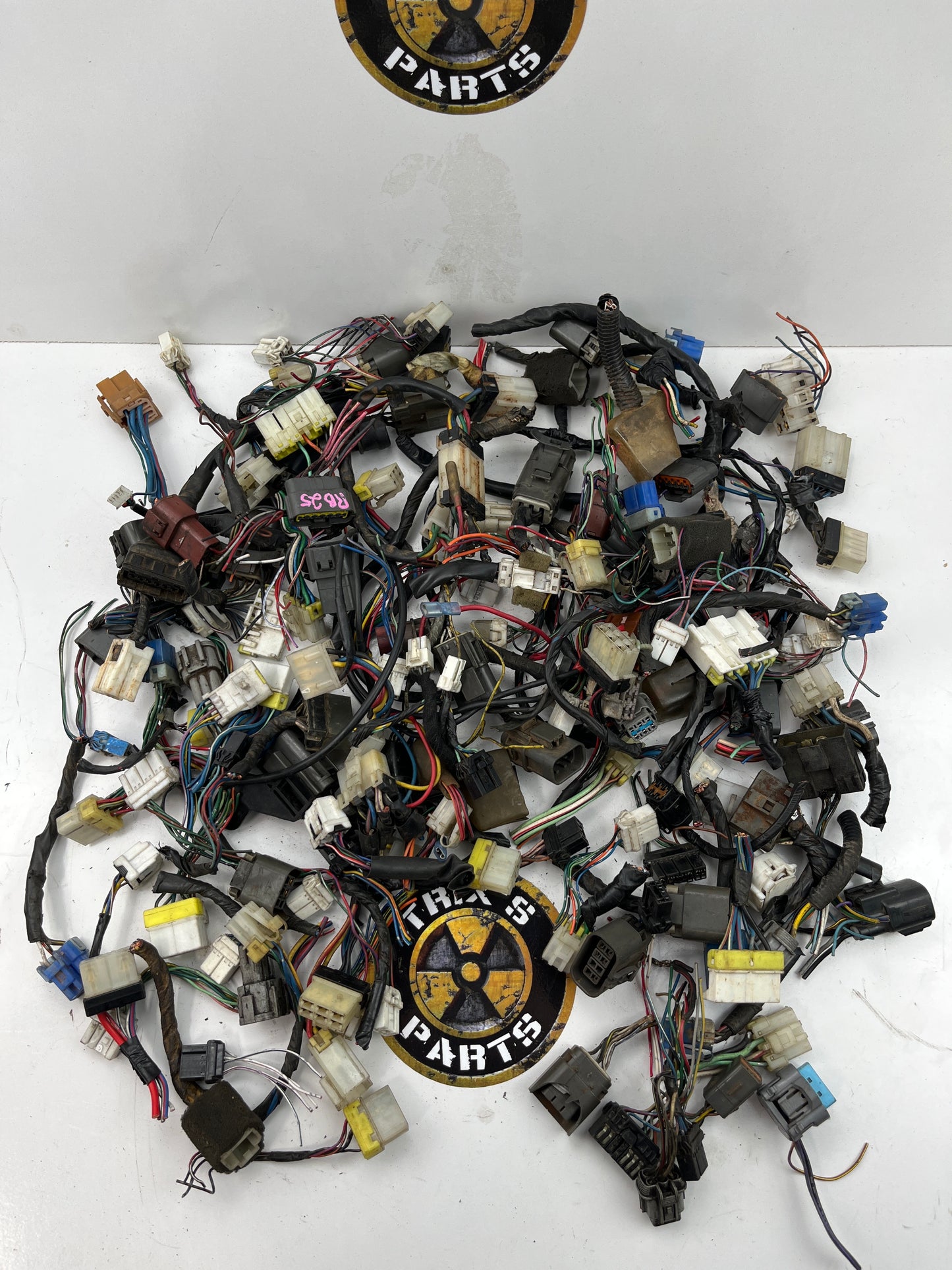 Various 5/6 PIN Factory Nissan Connectors - Contact Us For Specific Item