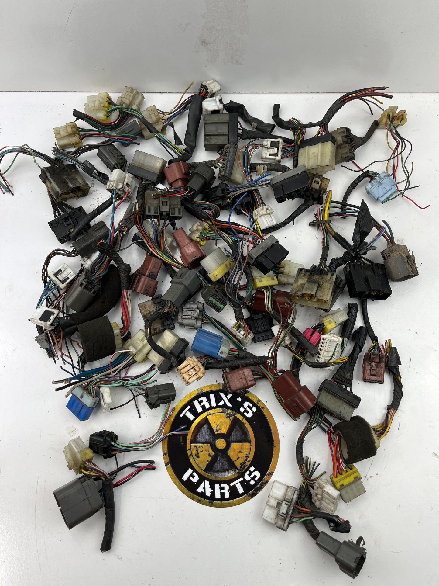 Various 7/8 PIN Factory Nissan Connectors - Contact Us For Specific Item