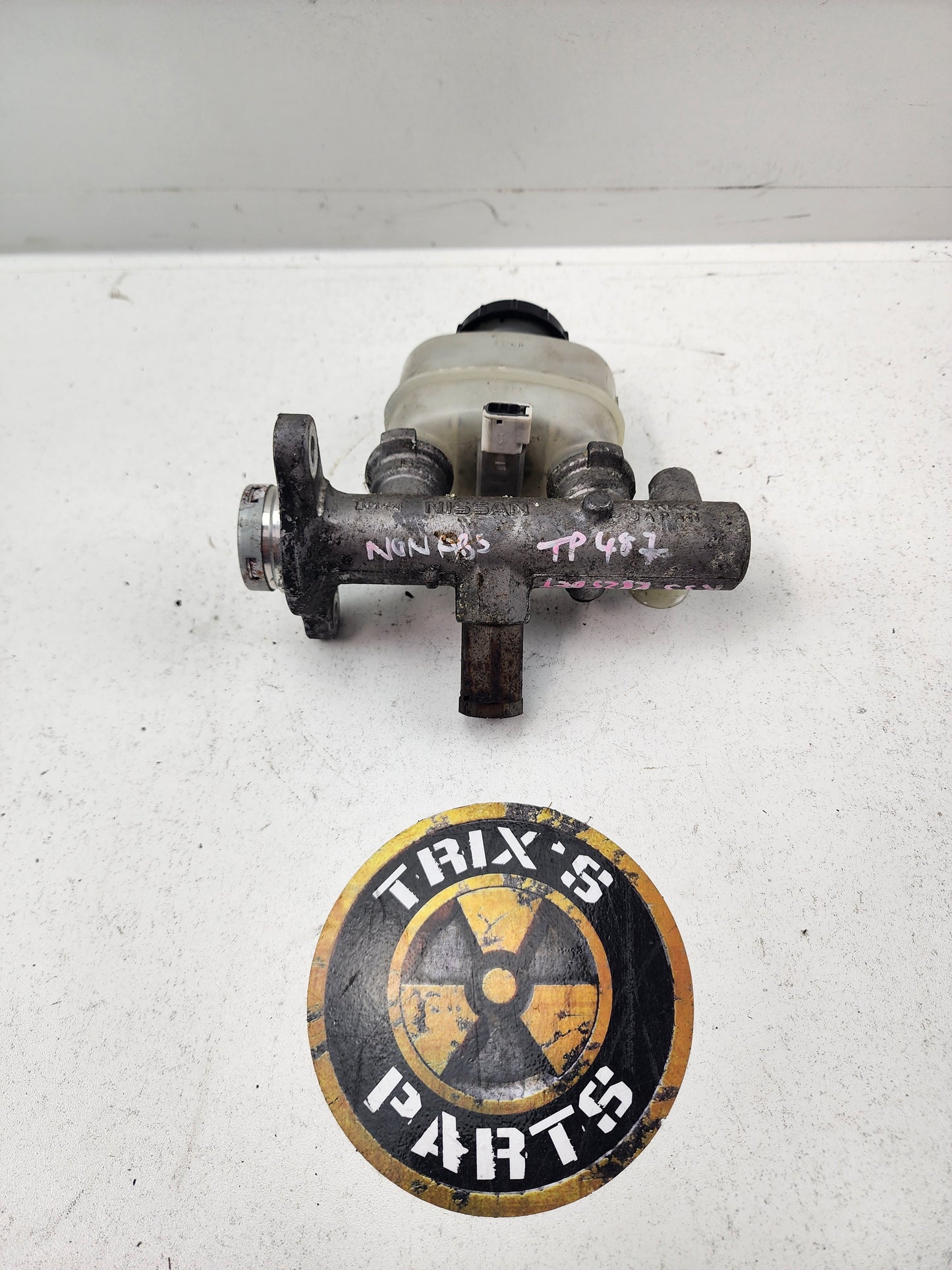 Standard Brake Master Cylinder Non ABS - BM44