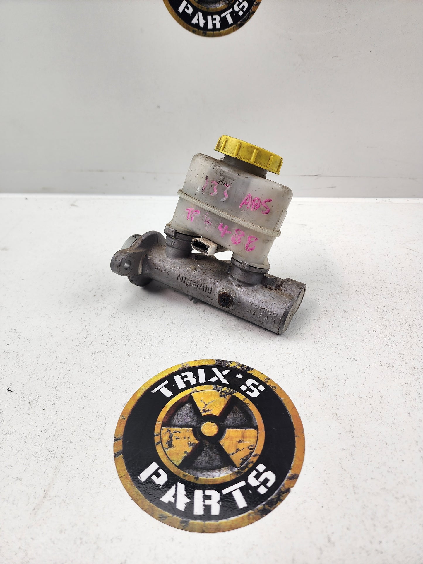 Standard Brake Master Cylinder, for ABS