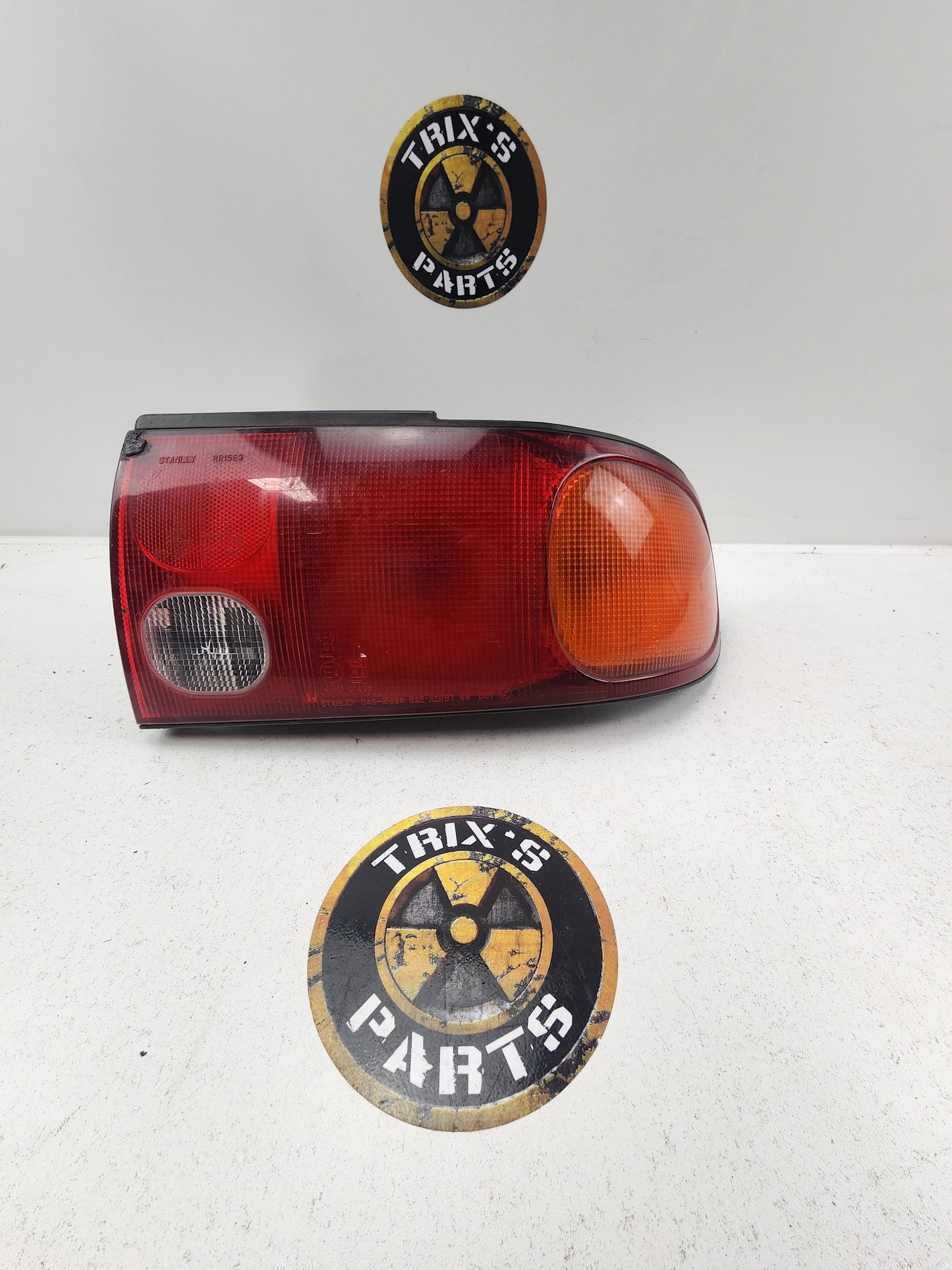 Standard 92-97 Lancer Evo 2 Tail Light Driver Side Good Condition