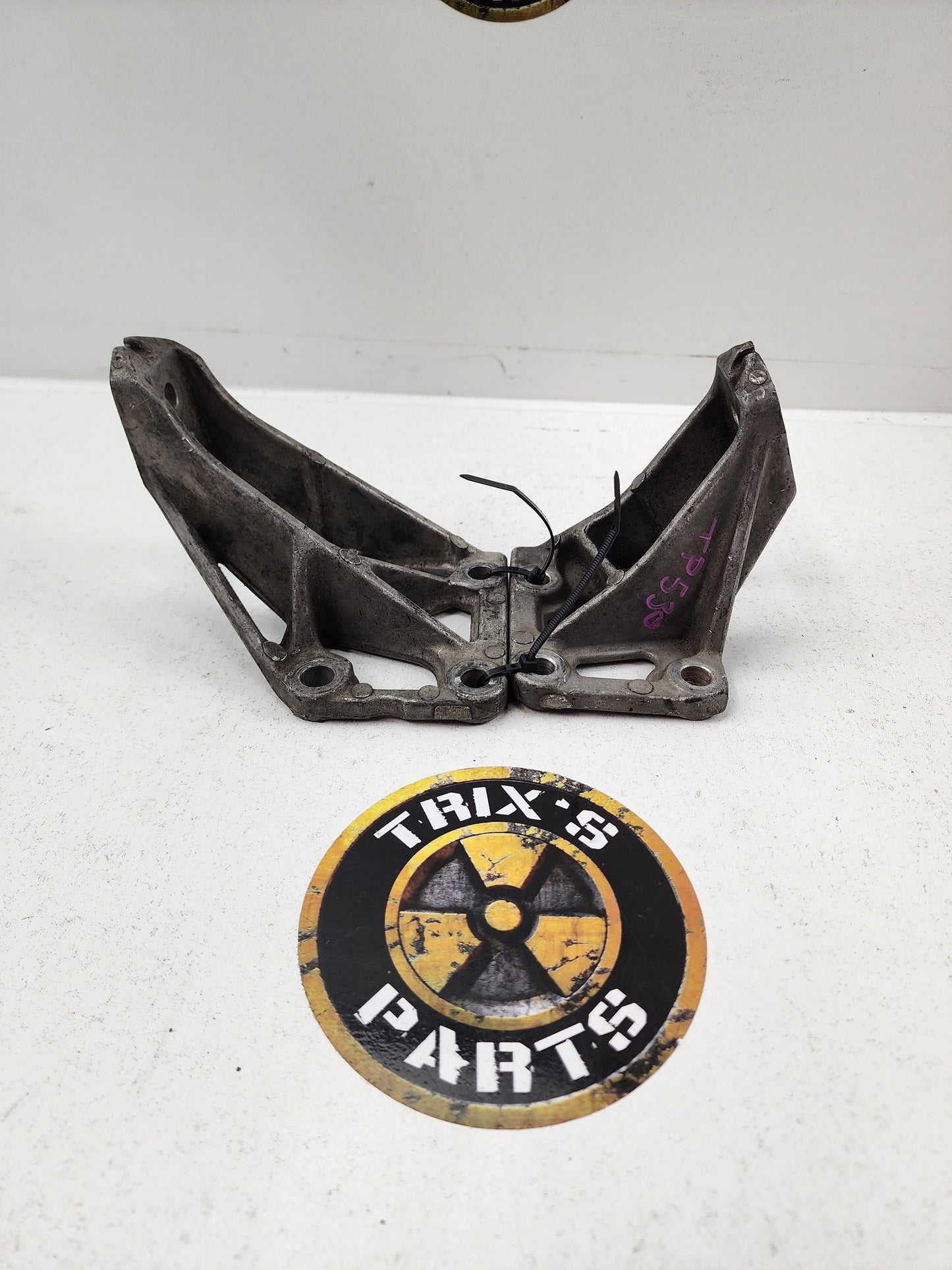 Alloy Rb25 Engine Mount Bracket Pair