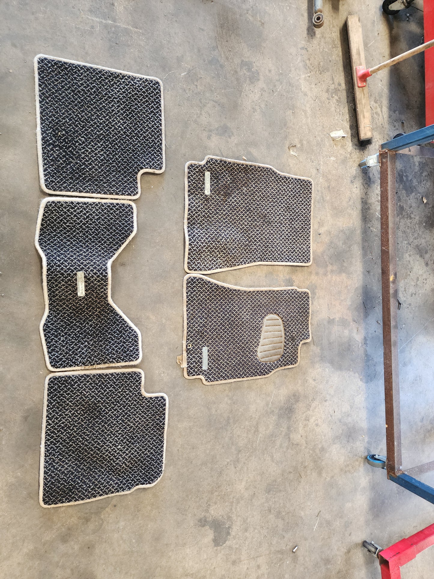 S2 R33 Genuine Floor Matt Set Good Condition