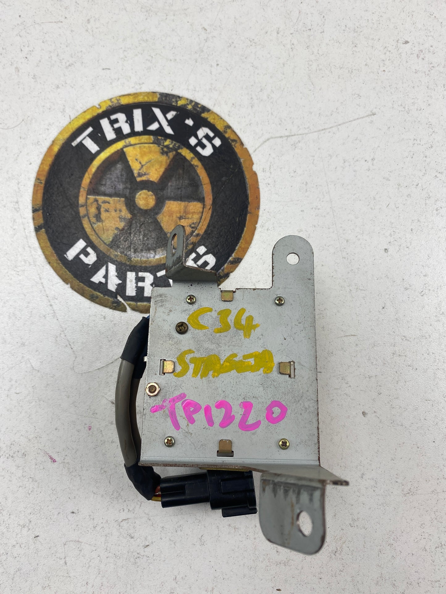 C34 Stagea Gravity Sensor 98805 0V100