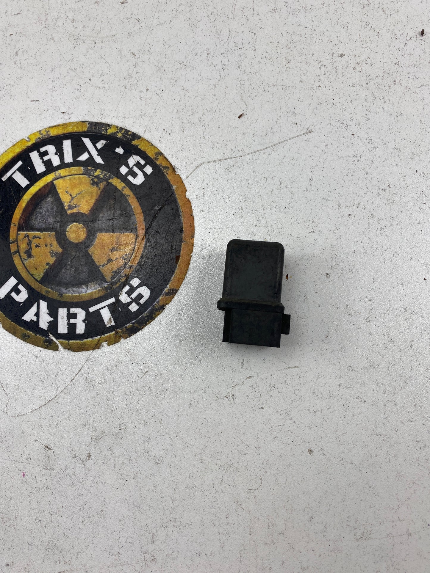 6 Pin Grey Nissan Relay