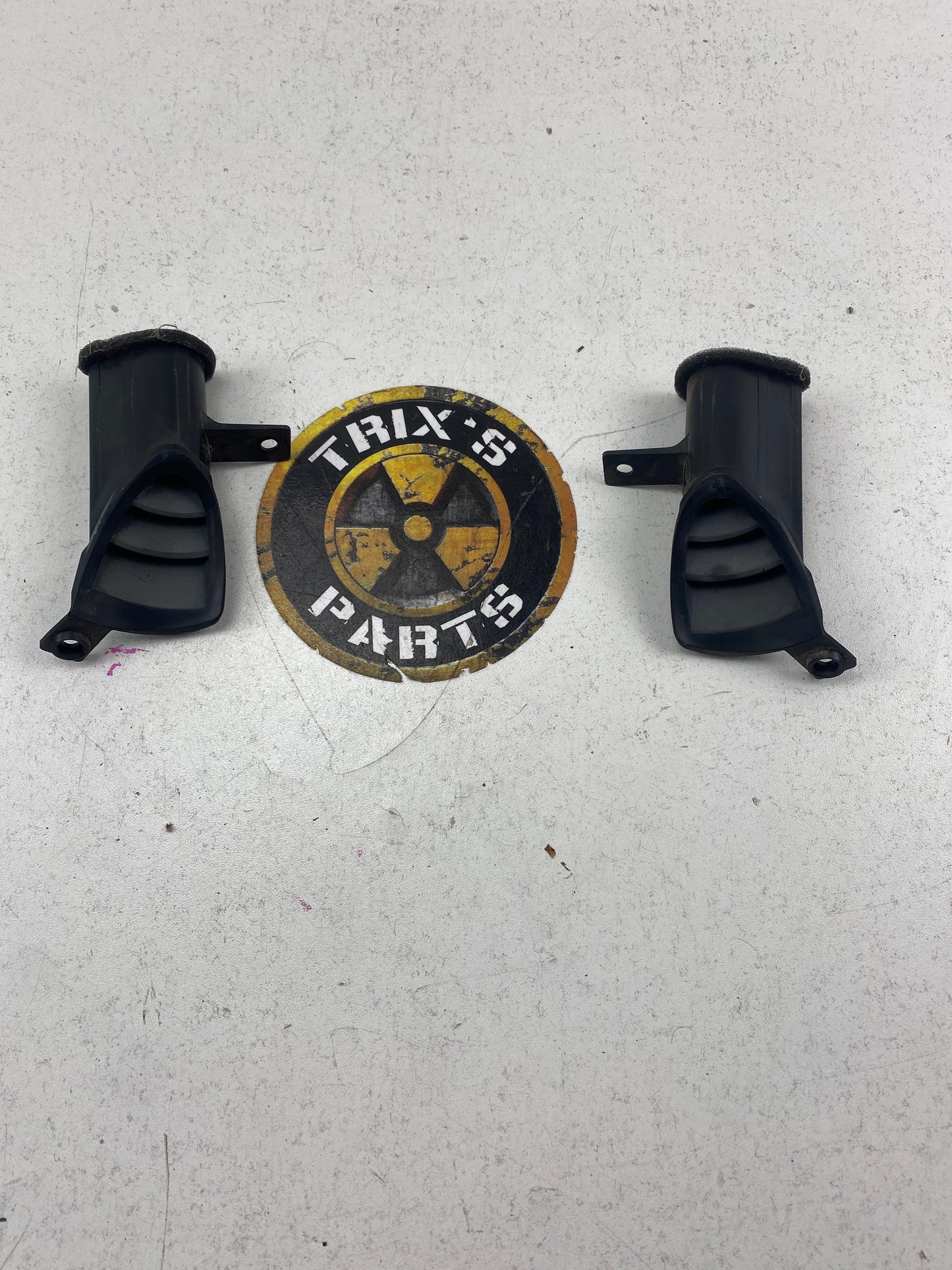 Small 350Z Dash Vents Pair