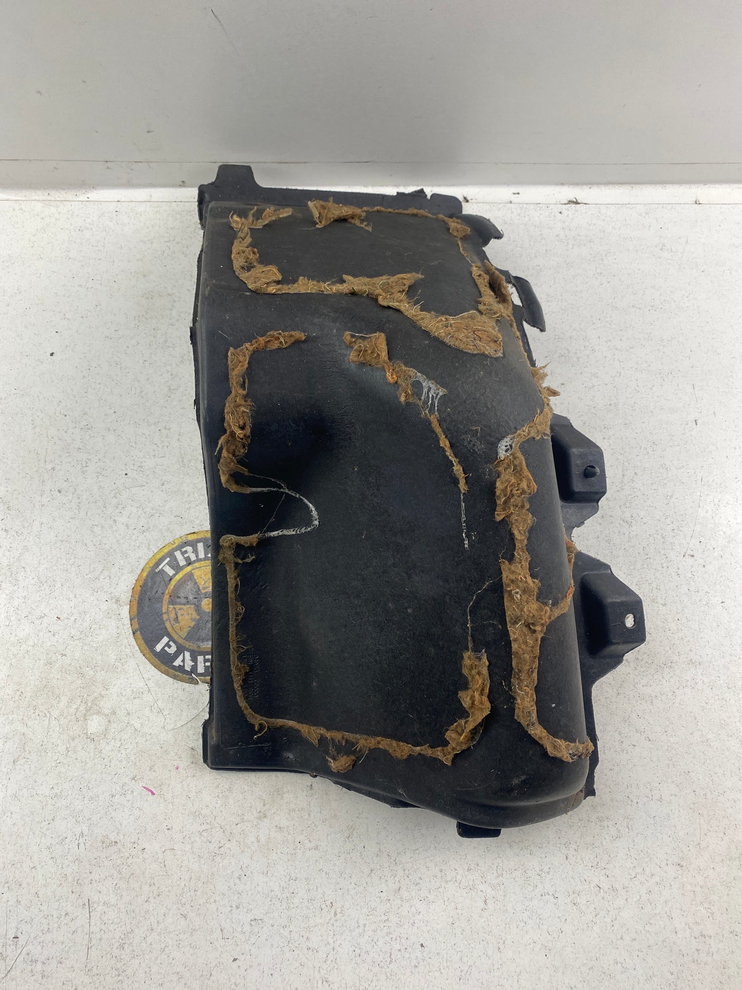 350z boot trim RHS C grade