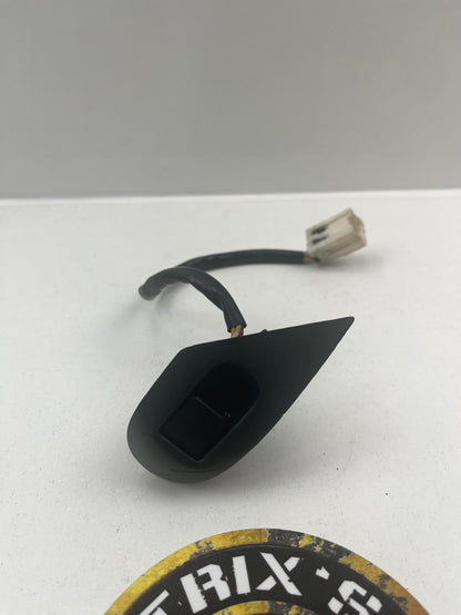 R33 Front Window Switch, Plug and Trim, Passenger Side, Grade C