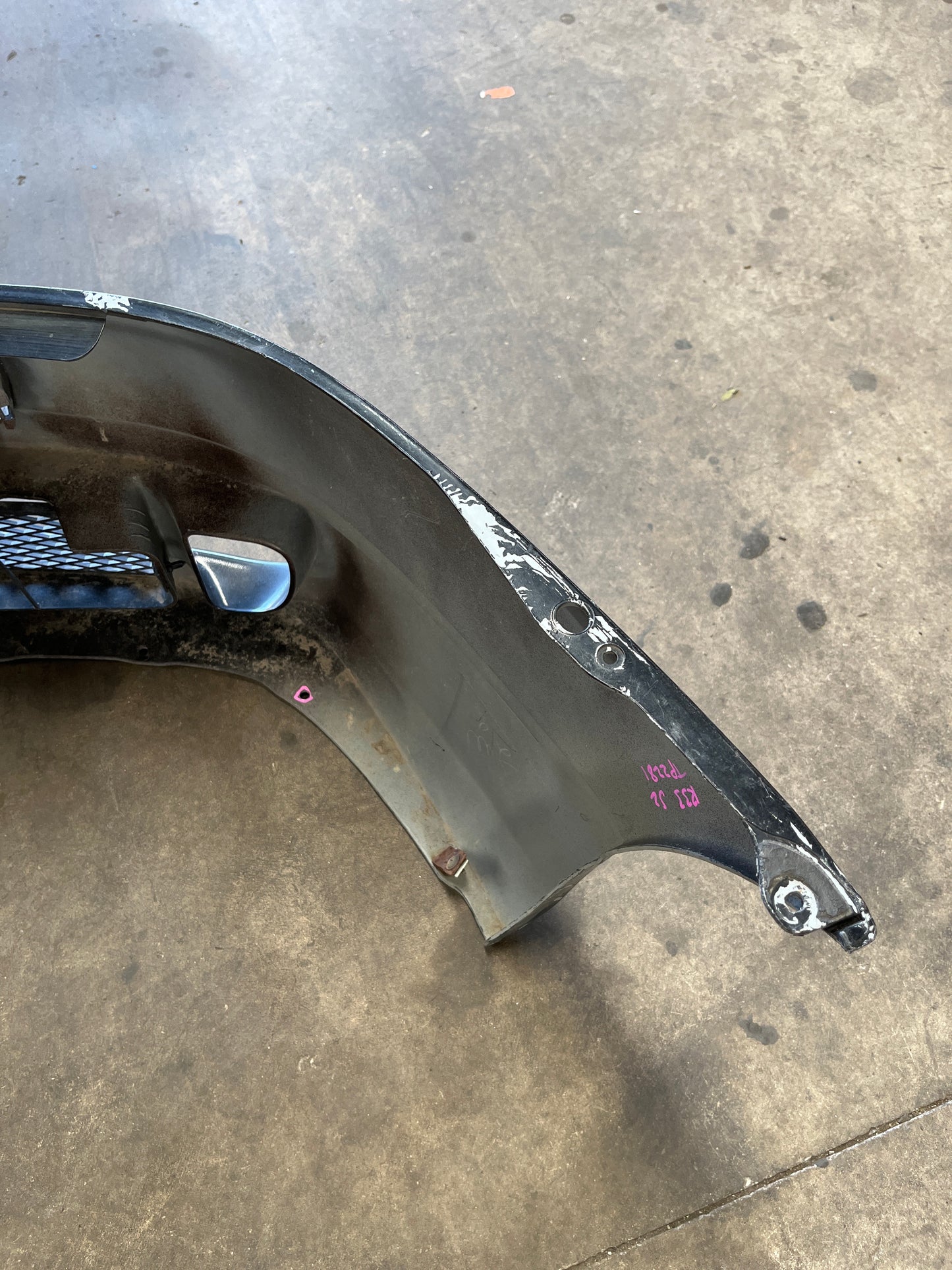 Standard R33 S1 OEM, Genuine Stock Front Bar With Mesh