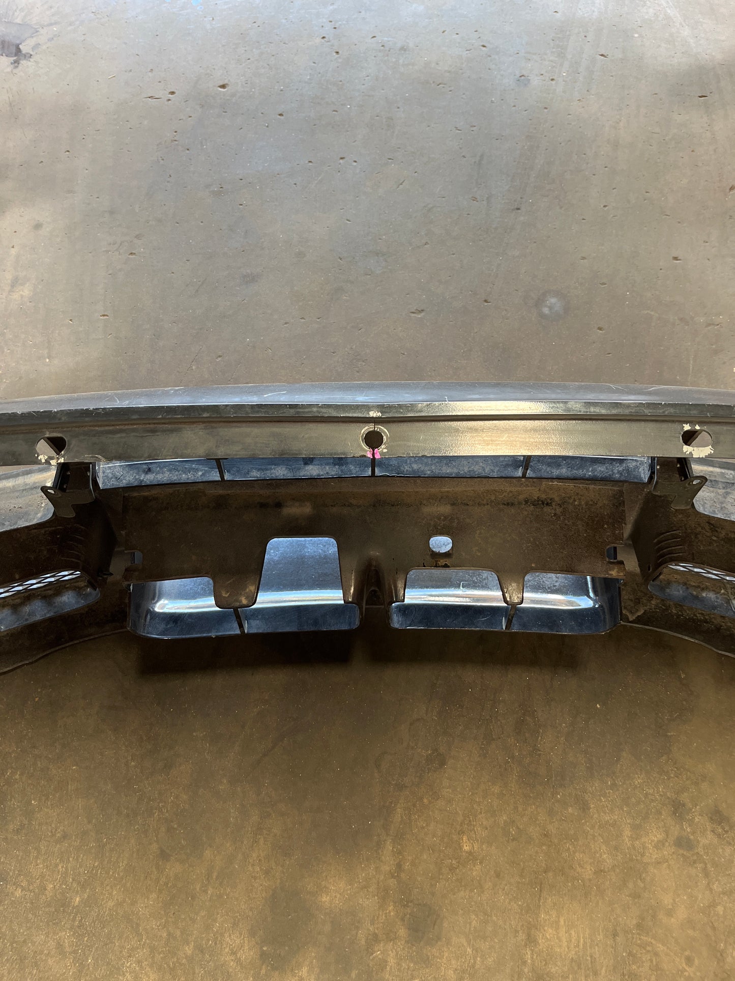 Standard R33 S1 OEM, Genuine Stock Front Bar With Mesh