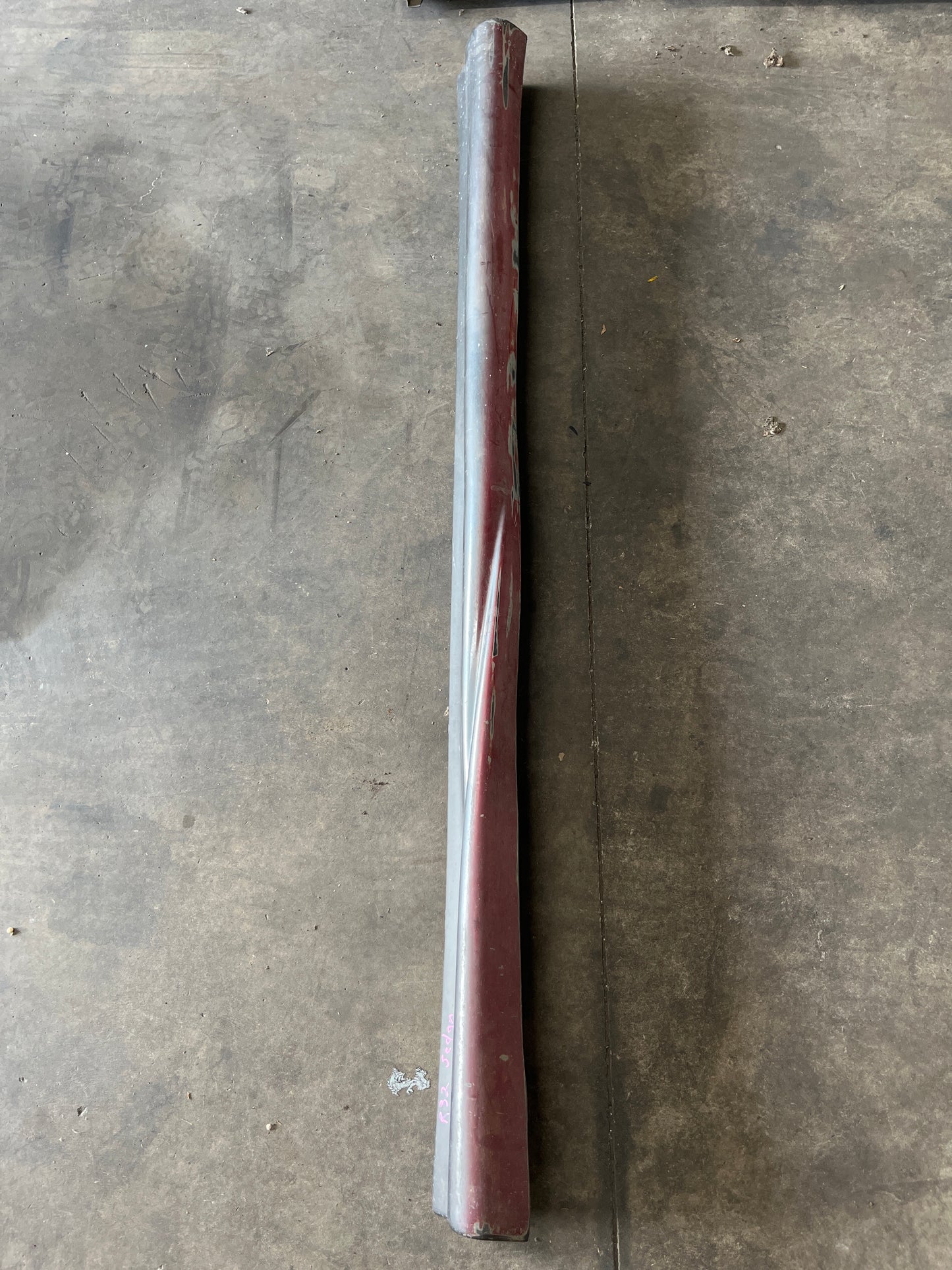 Aftermarket R32 Sedan Fibreglass Side Skirt Passenger Side