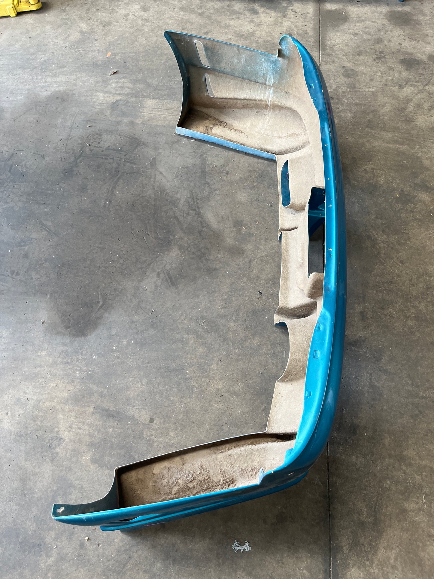 Aftermarket Nissan R33 Skyline Fibreglass Rear Bar