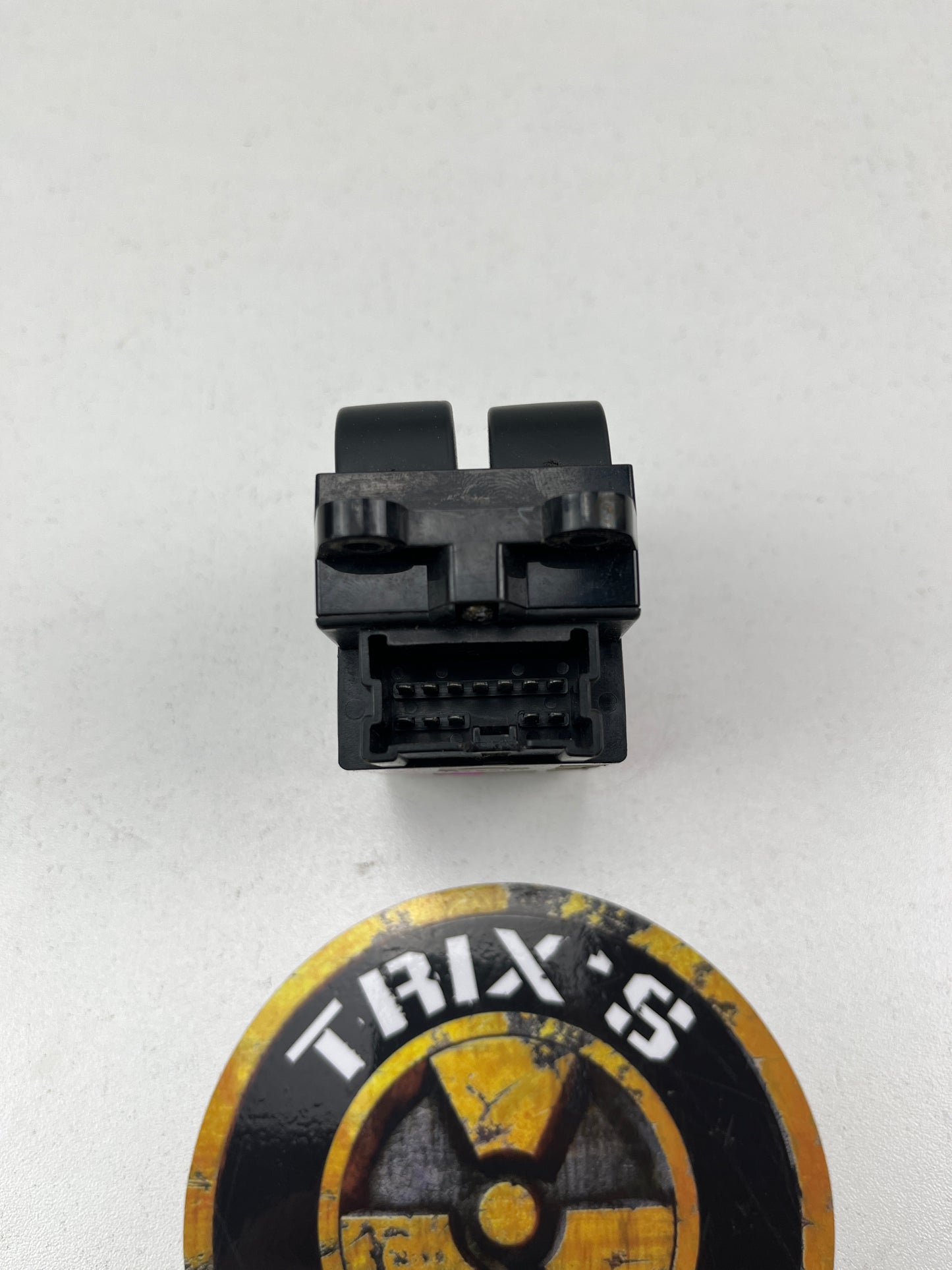 R33 S2 Skyline Door and Window Lock, Windows Switches, Driver Side, Grade C