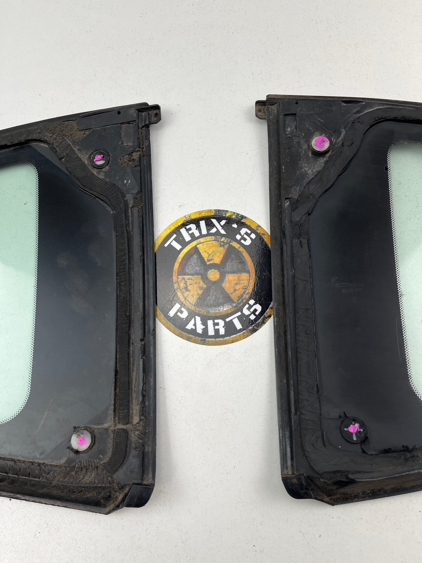 Rear Quarter Glass With Rubber Pair, S15 Silvia