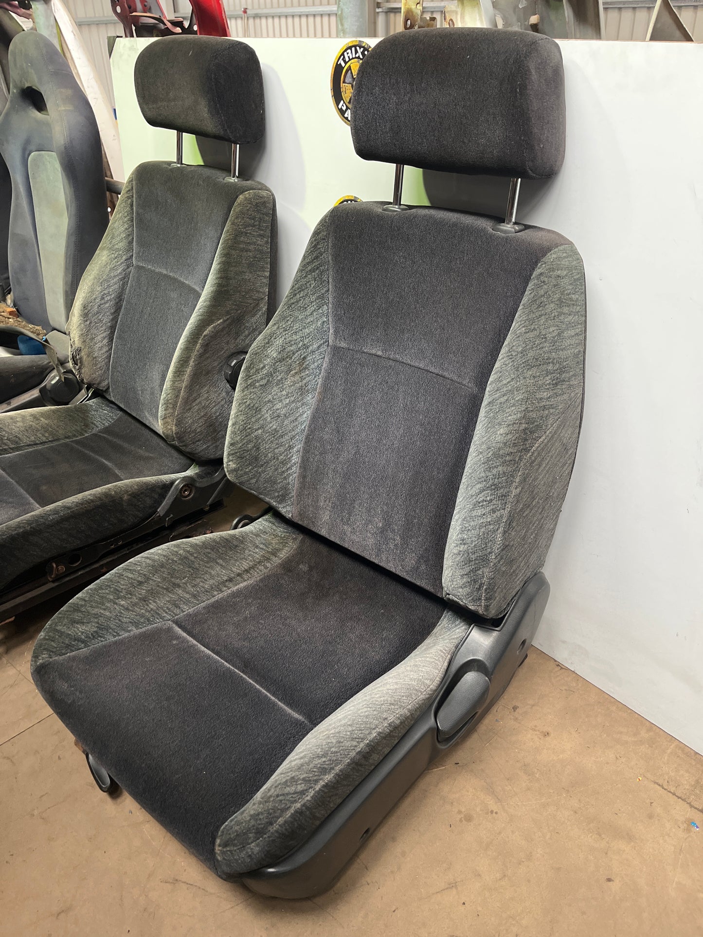Standard Front Seats With Rails Pair - R33 S1 Skyline
