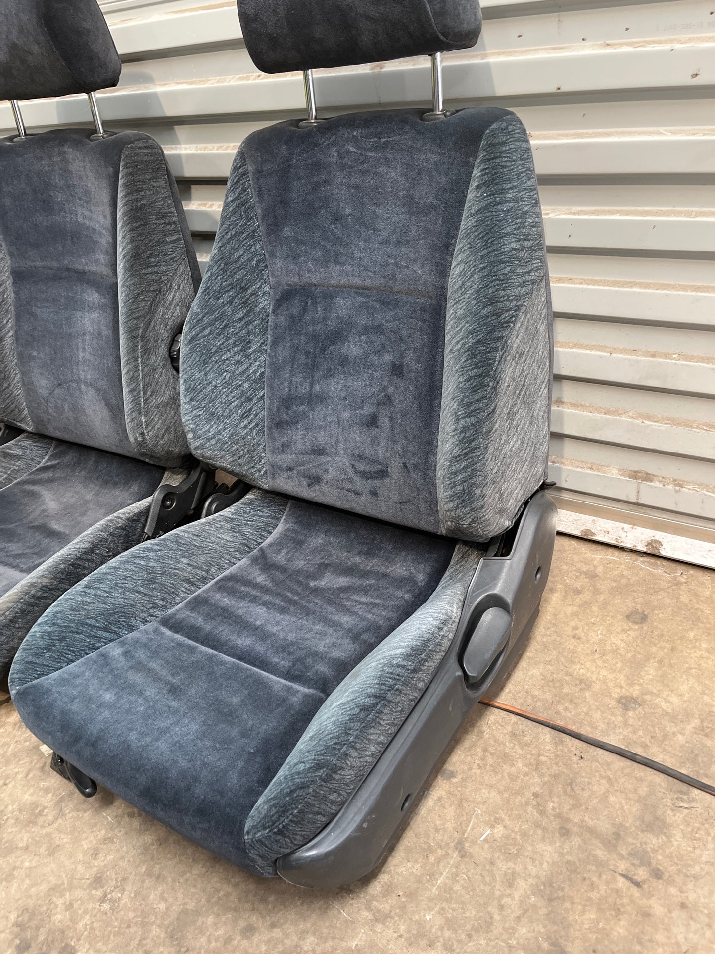 Standard Front Seats With Rails Pair - R33 S1 Skyline