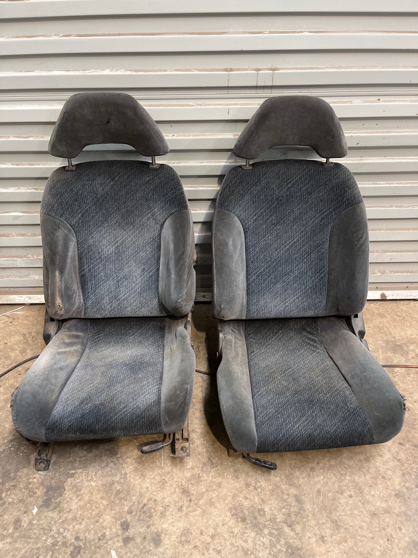 Standard Front Seats With Rails Pair - R32 Skyline