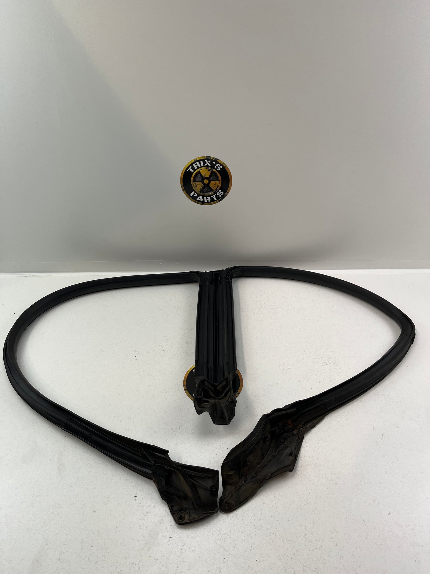 Used Rubber B Pillar Driver Side Door Seal For C34 Stagea