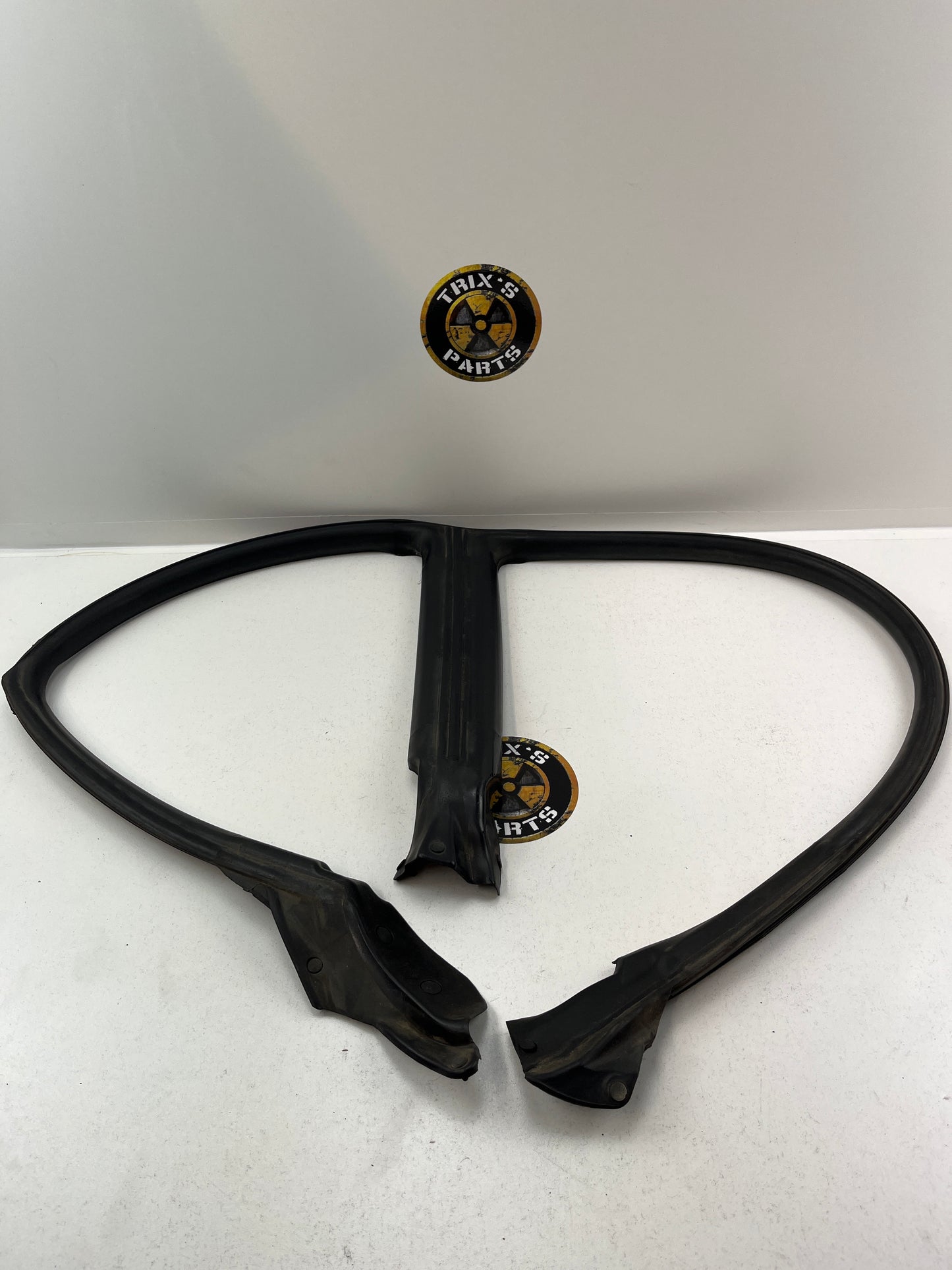 Used Rubber B Pillar Driver Side Door Seal For C34 Stagea