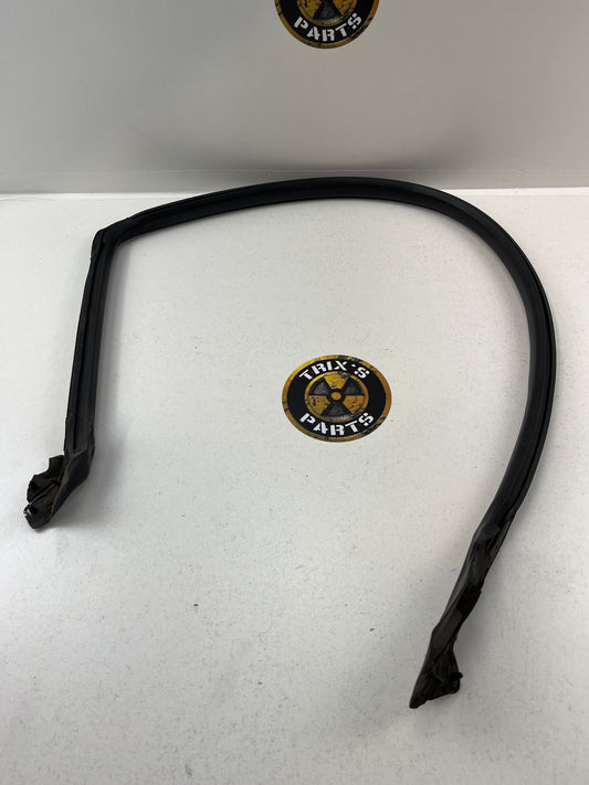 Used Passenger Side Door Rubber For R33 Skyline