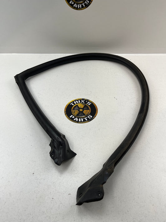 Used Driver Side Door Rubber For R33 Skyline