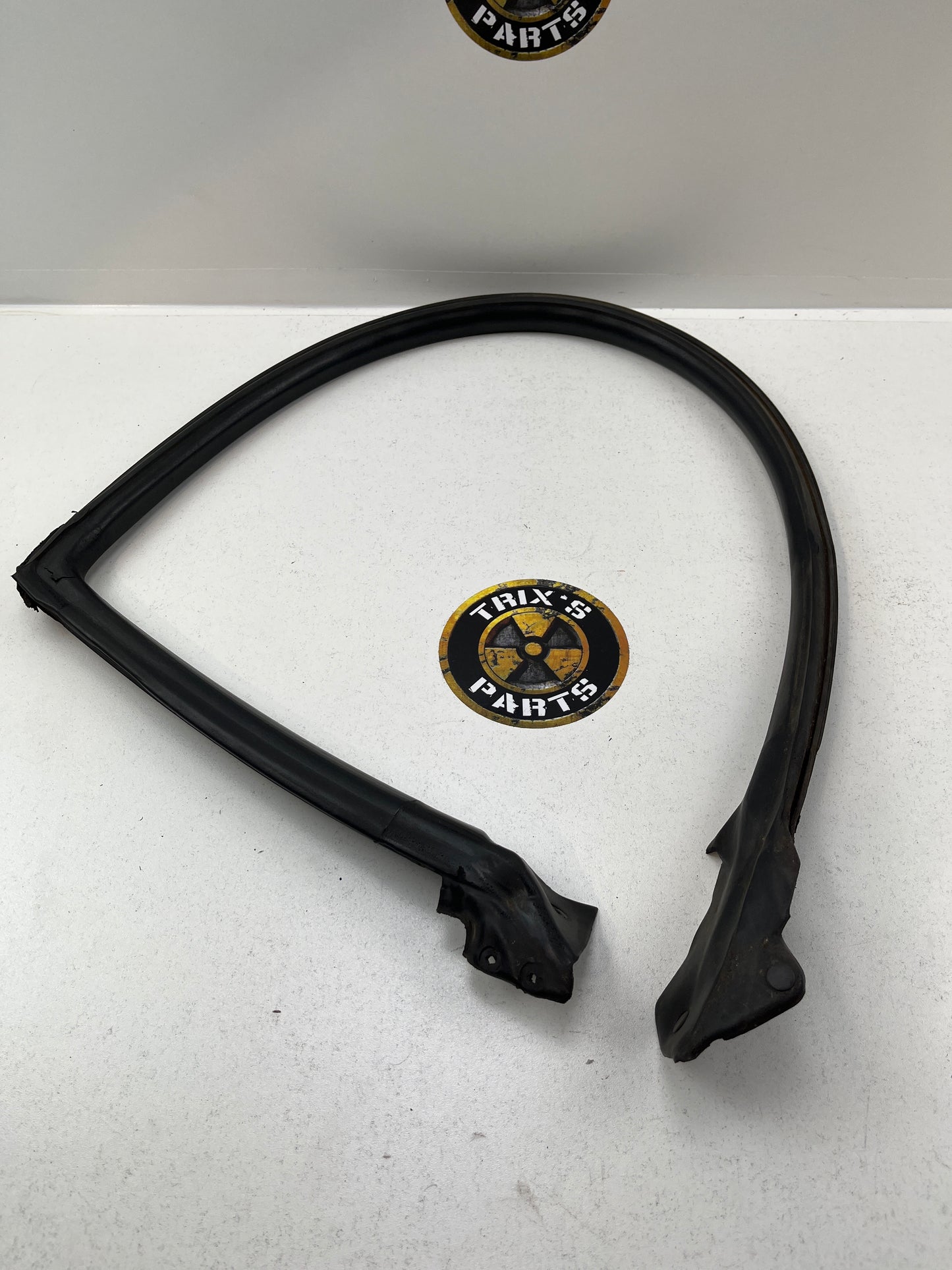 Used Rubber Driver Side Door Seal For R33 Coupe