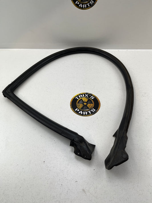 Used Rubber Driver Side Door Seal For R33 Coupe