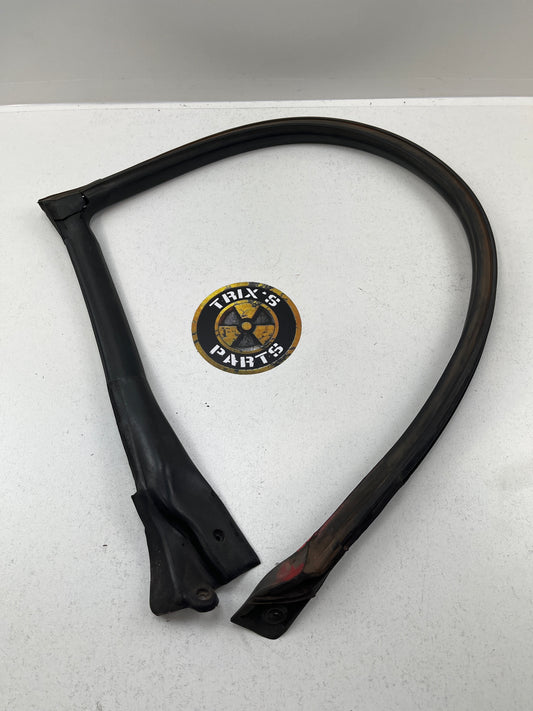 Used Rubber Front Driver Side Door Seal (Split) For R32 Skyline Sedan