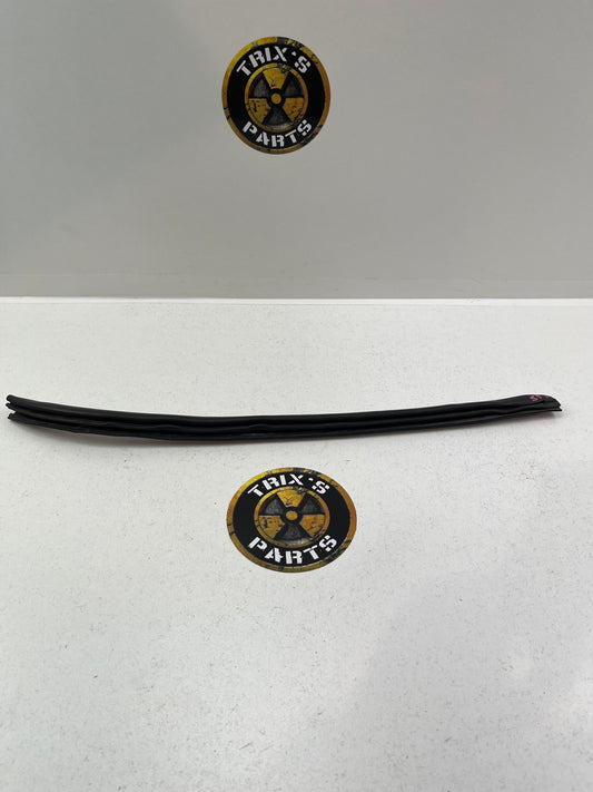 Used Passenger Side Rear Pinch and Door Rubber (Split) For S14 Silvia