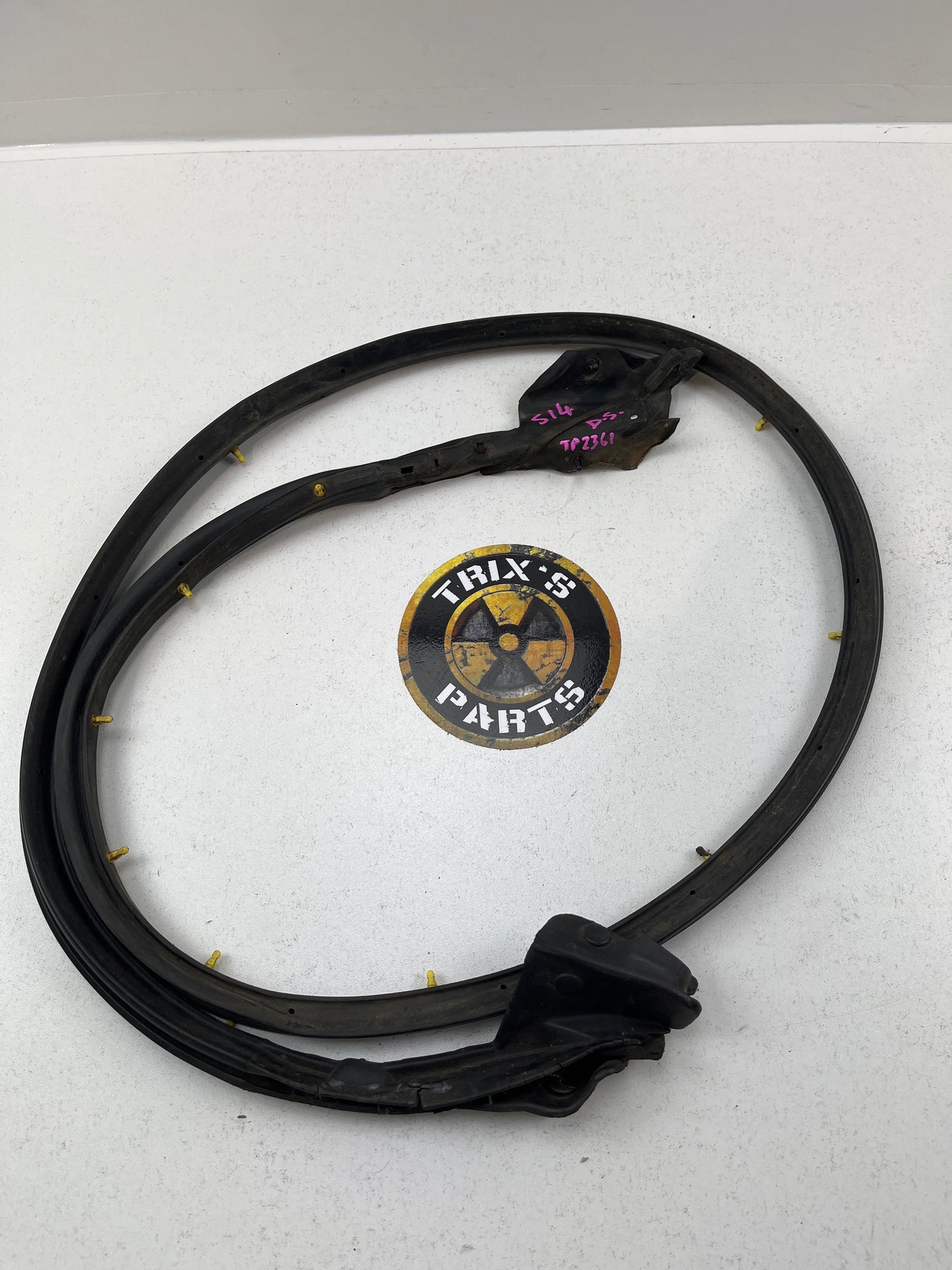 Used Driver Side Door Shell Rubber (Split) and Clips For S14 Silvia