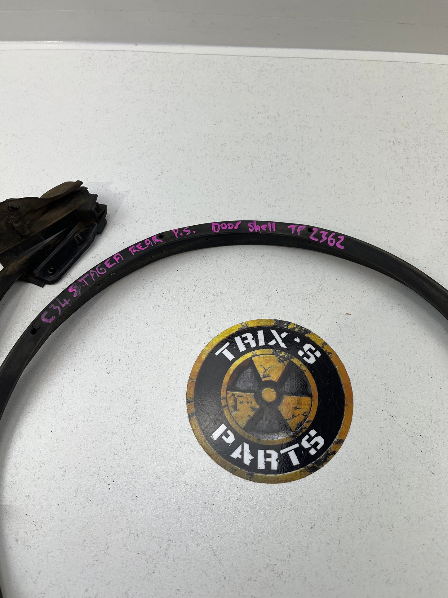Used Rear Passenger Side Door Shell Rubber and Clips For C34 Stagea
