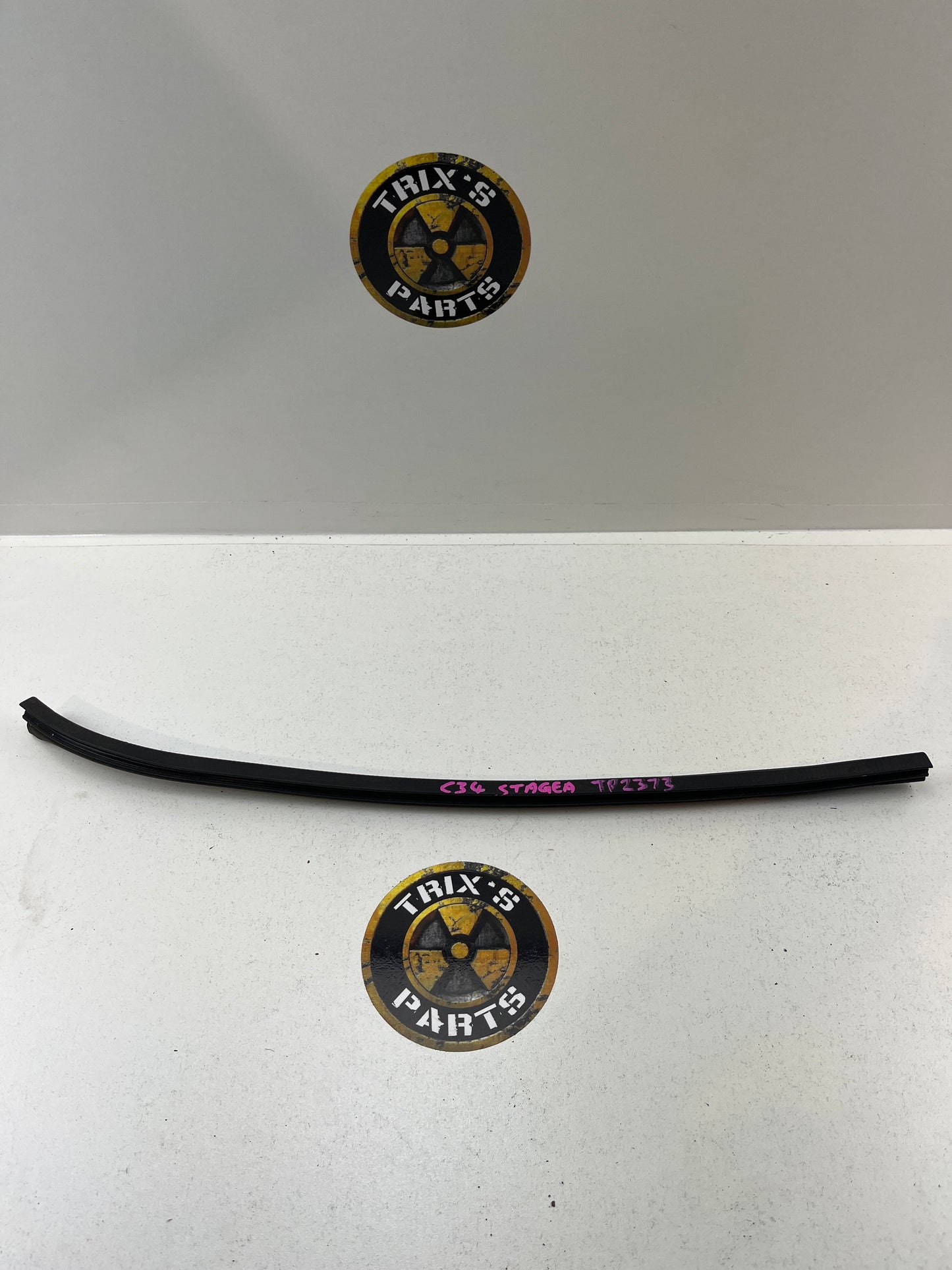 Used Rubber And Pinch Mould - Pink Dot Door Seal For C34 Stagea