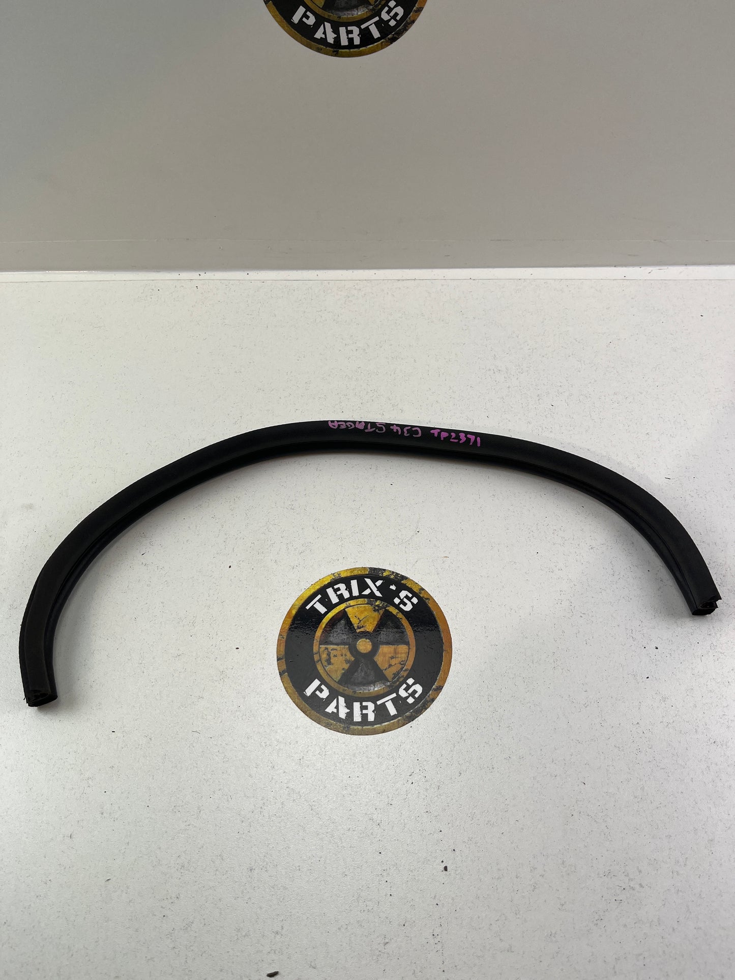 Used Rubber And Pinch Mould - Curve Piece Door Seal For C34 Stagea